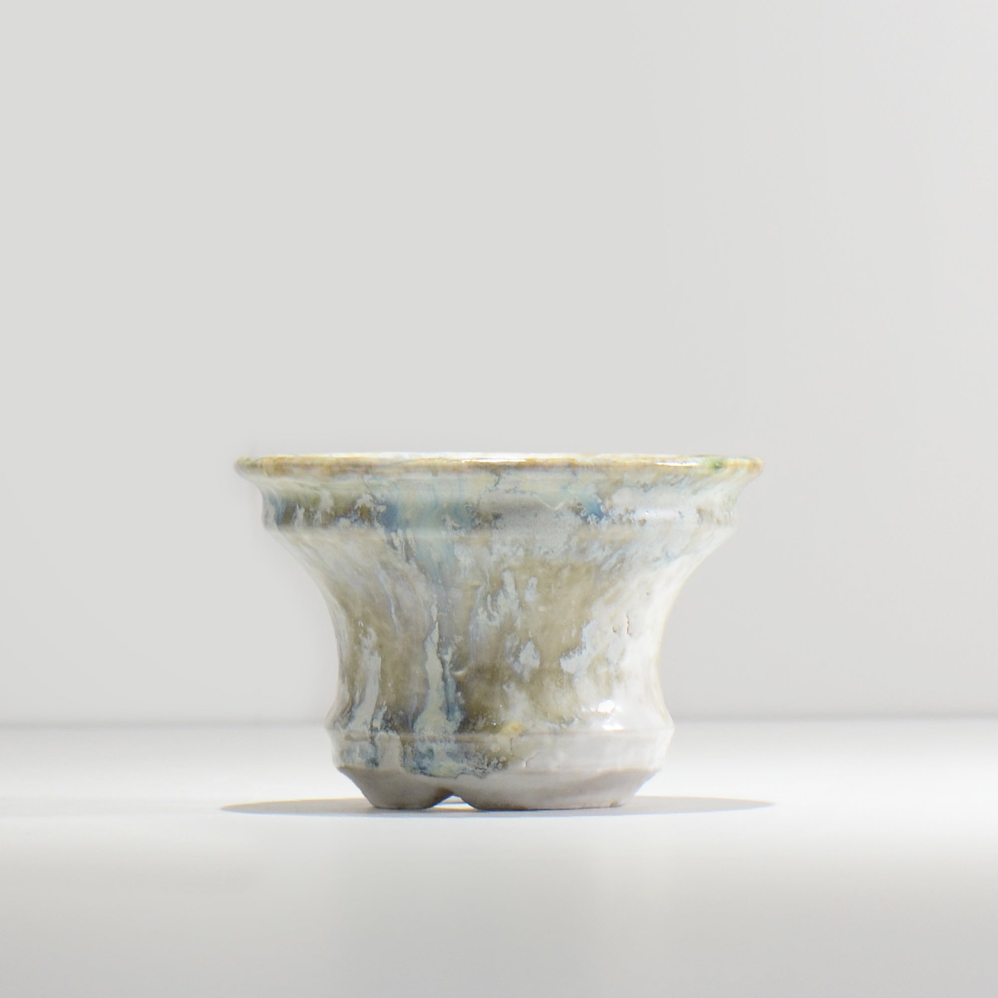 ヒノモトナツミ / 縁-ふち- / cone2_15 /  約 φ12.3cm / 植木鉢