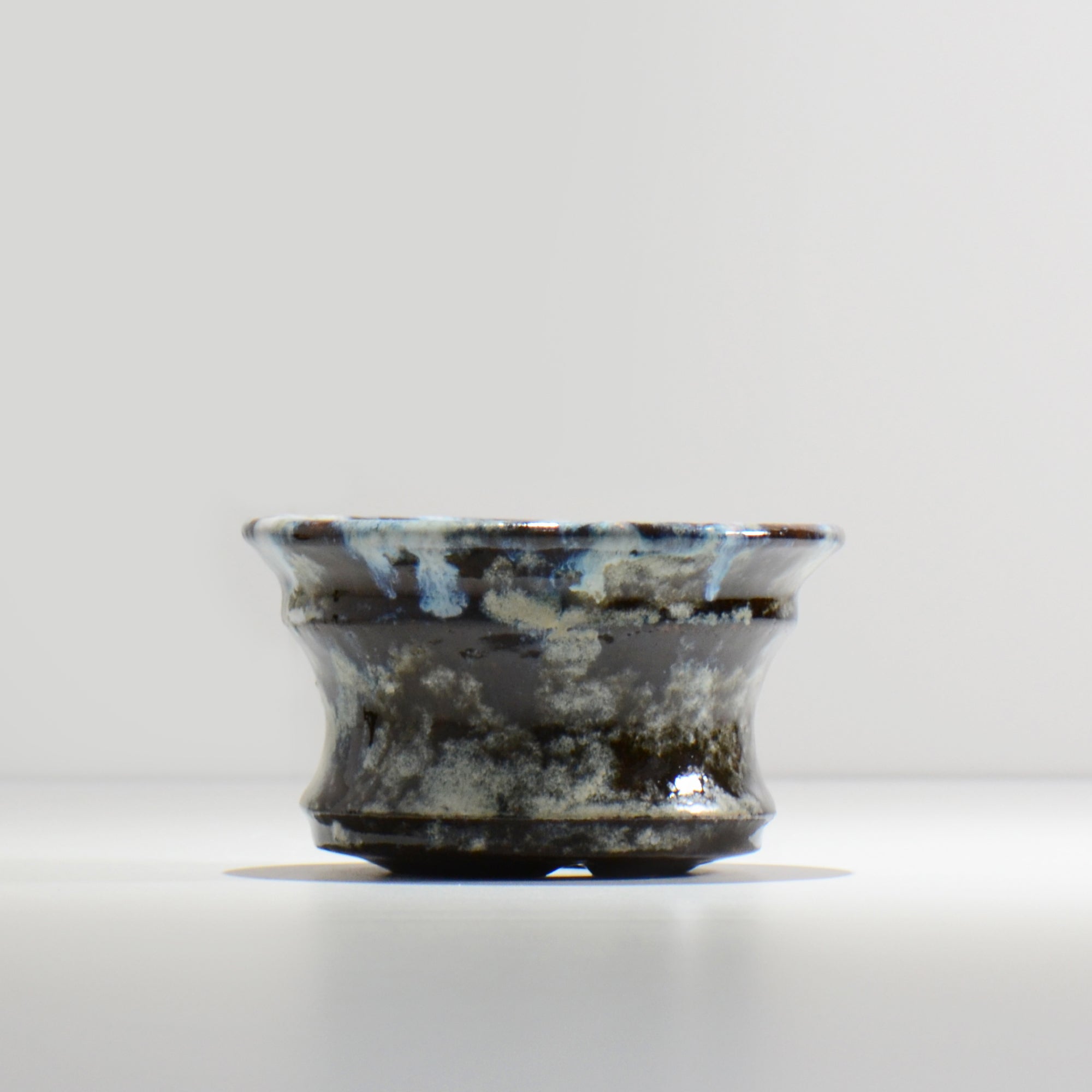 ヒノモトナツミ / 縁-ふち- / cone2_20 /  約 φ13.6cm / 植木鉢