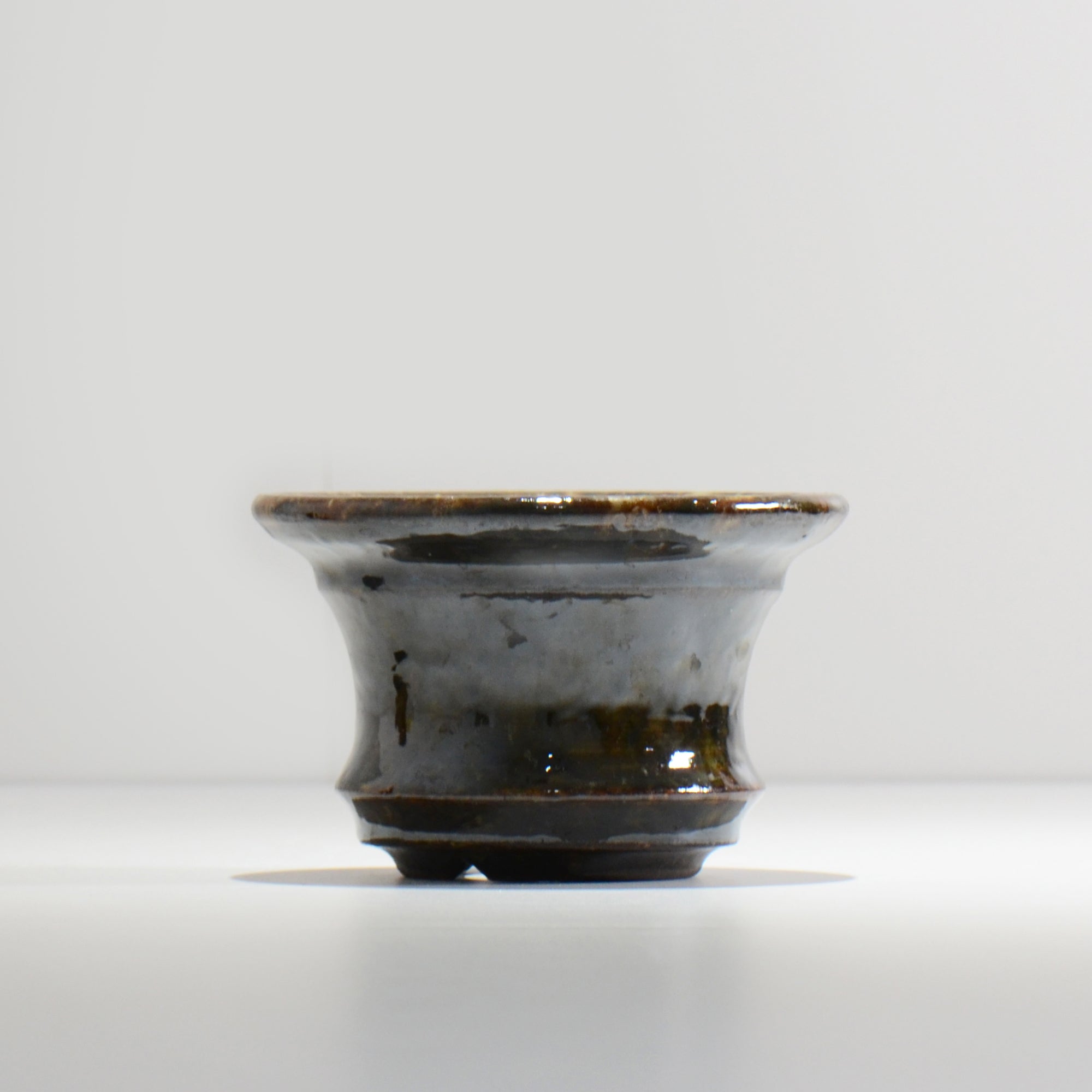 ヒノモトナツミ / 縁-ふち- / cone2_21 /  約 φ13cm / 植木鉢