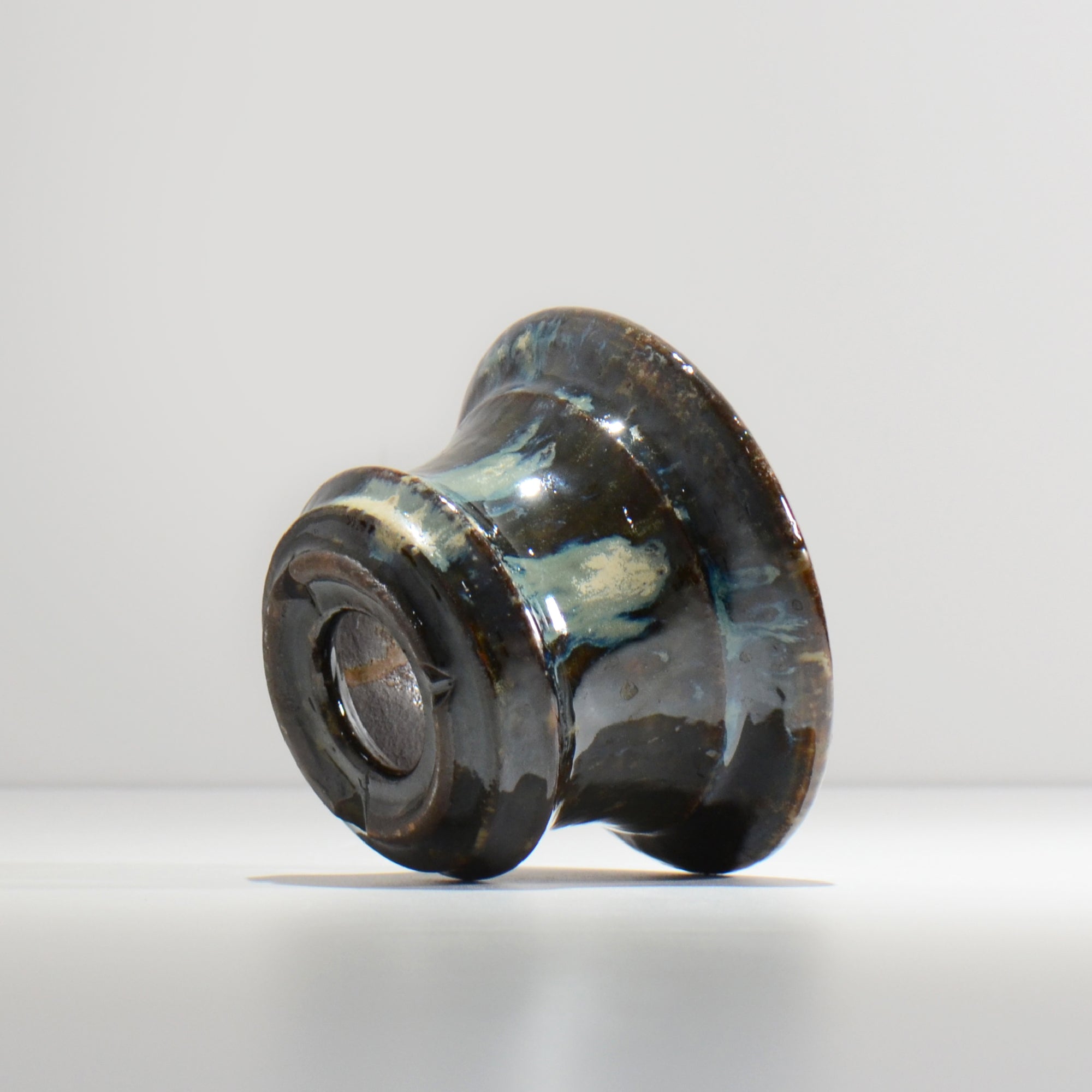 ヒノモトナツミ / 縁-ふち- / cone2_21 /  約 φ13cm / 植木鉢