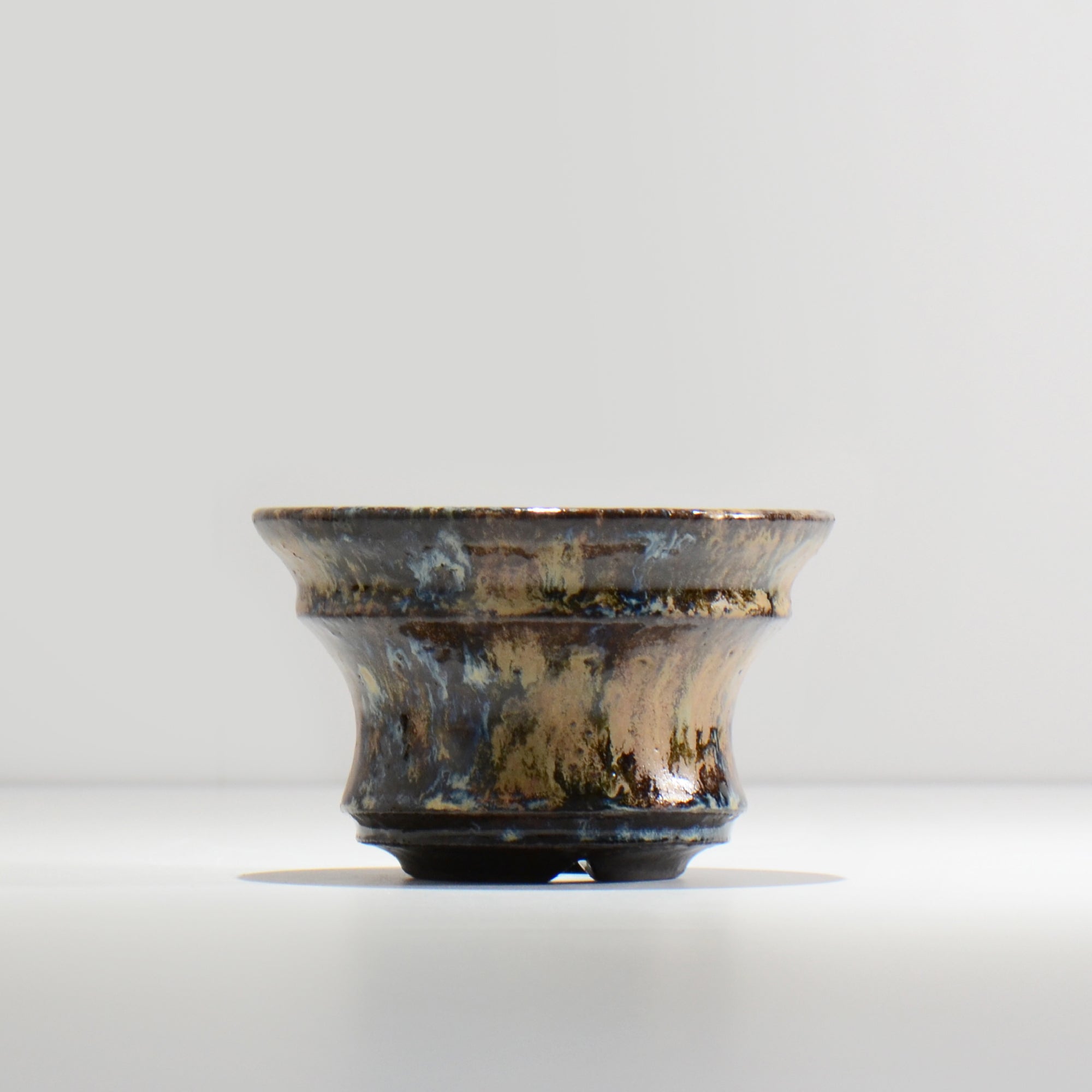 ヒノモトナツミ / 縁-ふち- / cone2_22 /  約 φ12.7cm / 植木鉢