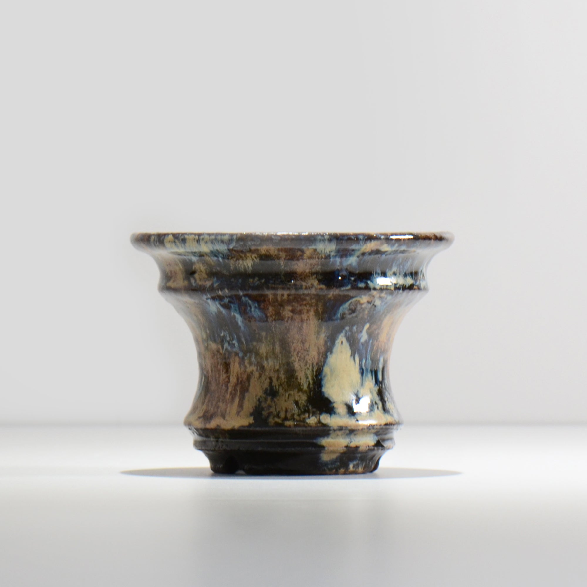 ヒノモトナツミ / 縁-ふち- / cone2_27 /  約 φ13.8cm / 植木鉢