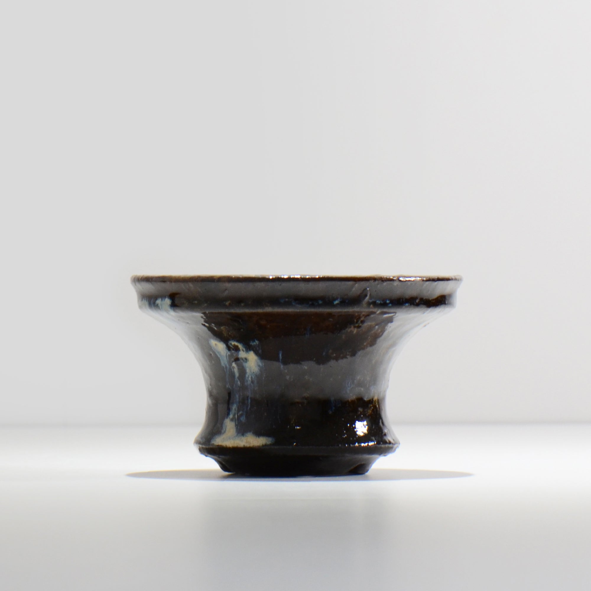 ヒノモトナツミ / 縁-ふち- / cone2_28 /  約 φ14.2cm / 植木鉢