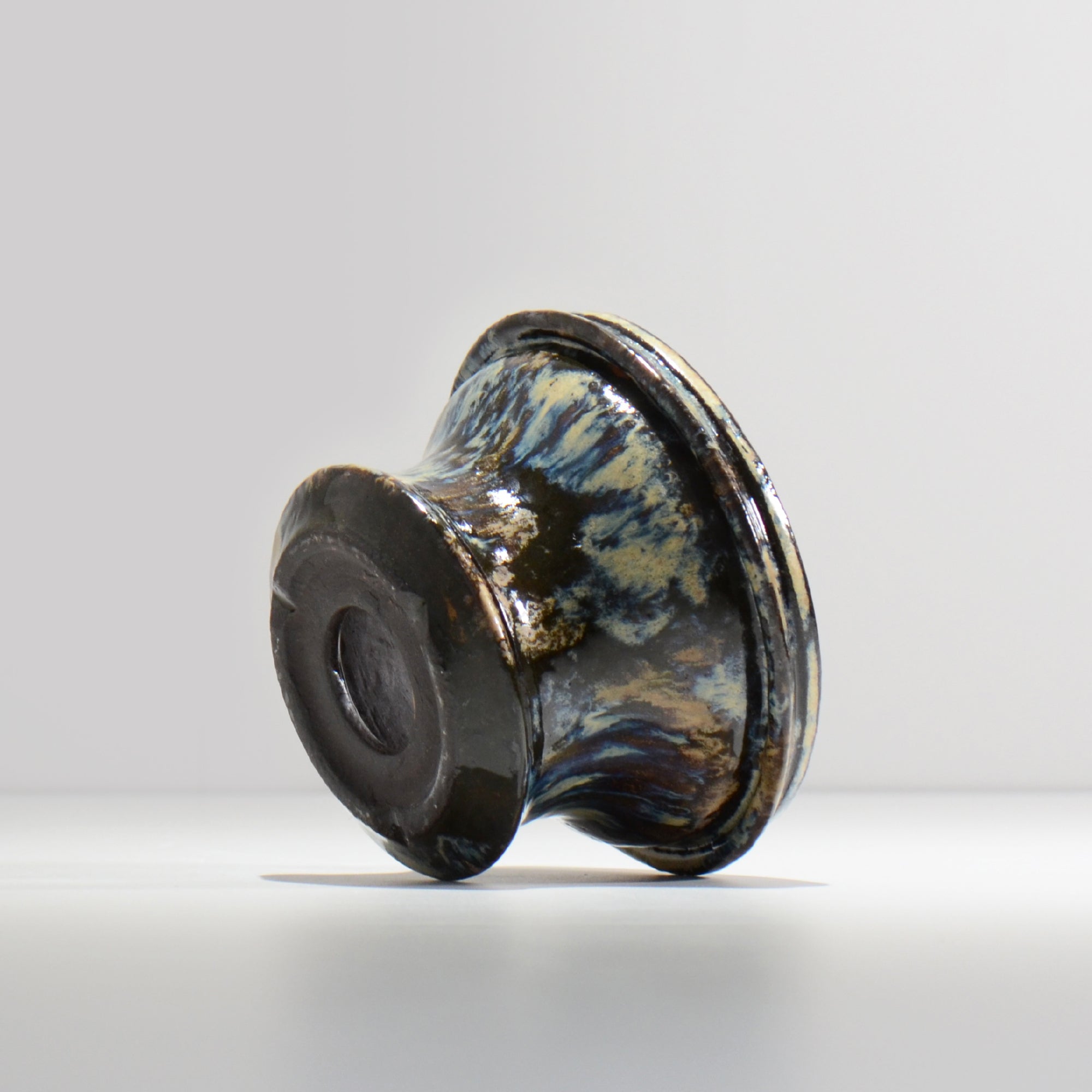 ヒノモトナツミ / 縁-ふち- / cone2_30 /  約 φ13.2cm / 植木鉢