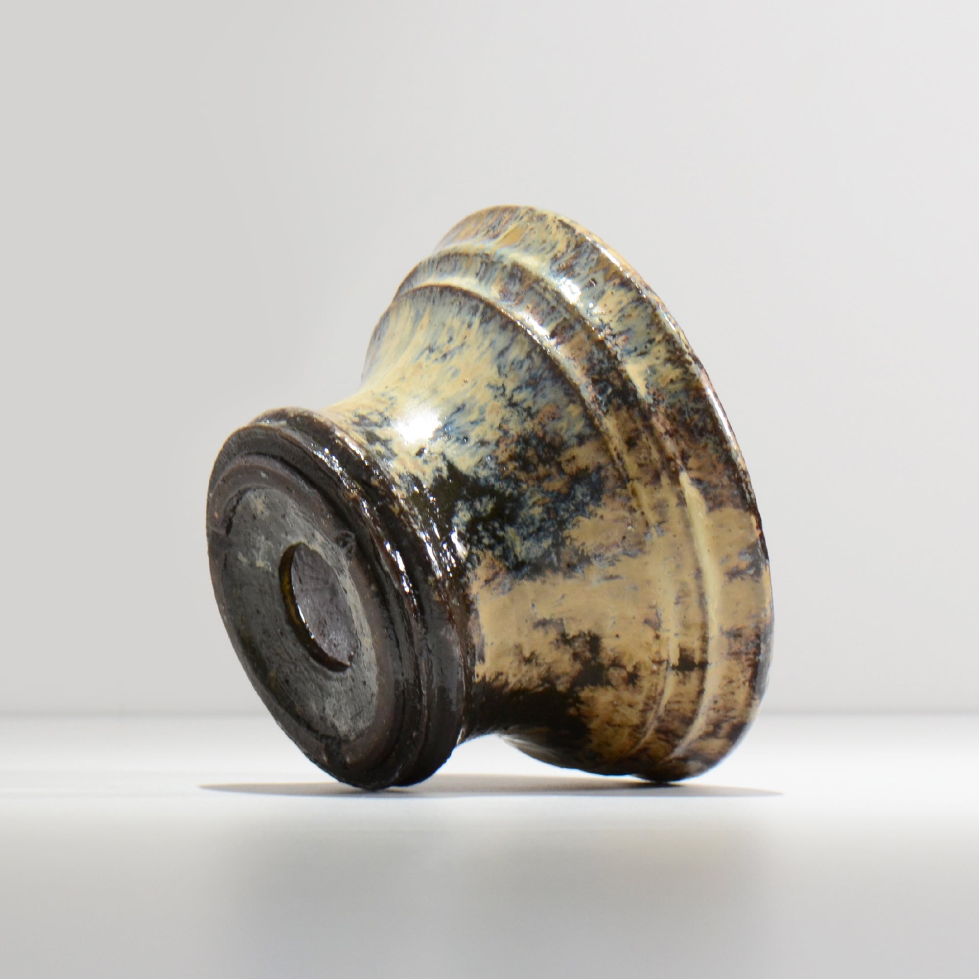 ヒノモトナツミ / 縁-ふち- / cone2_42 /  約 φ16.6cm / 植木鉢