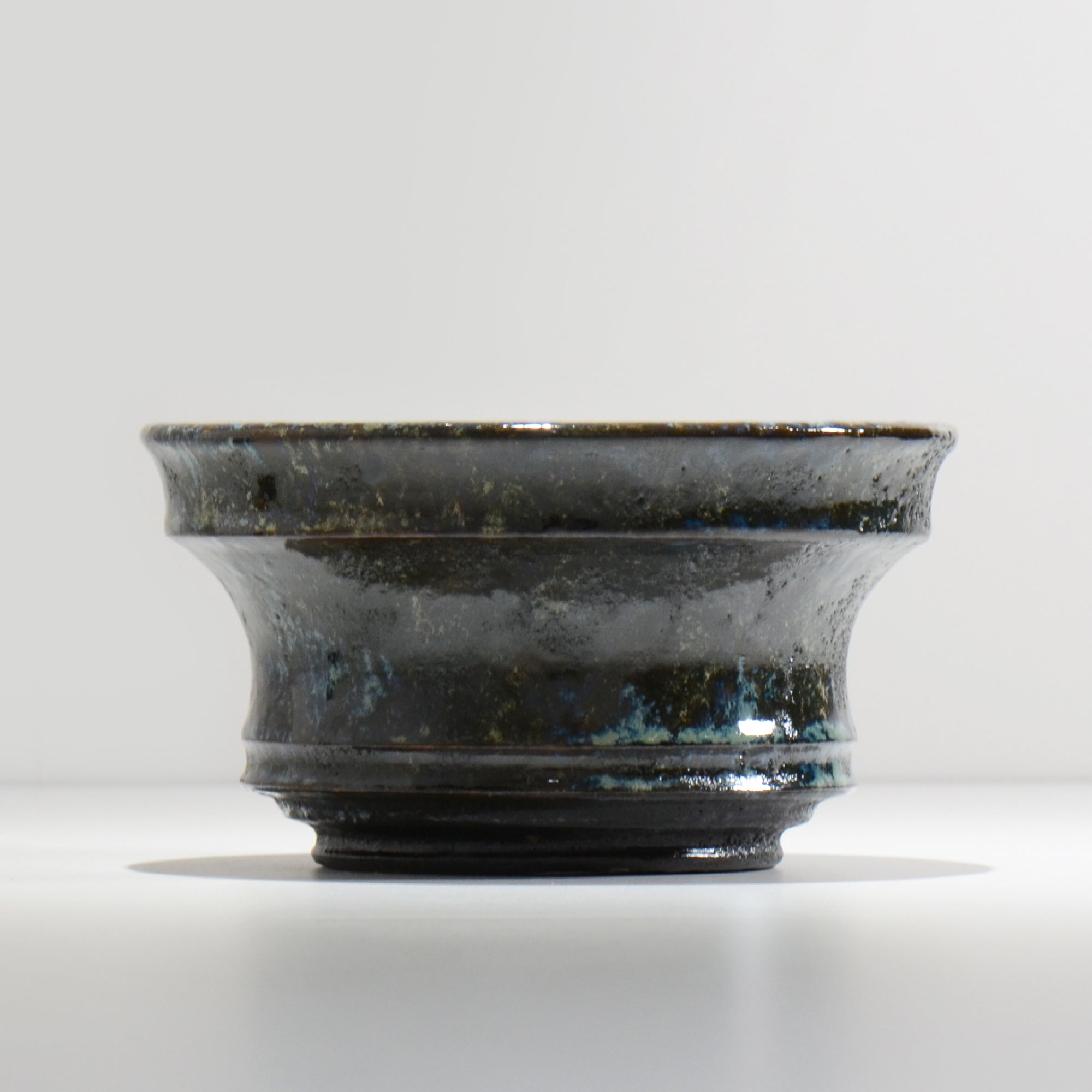 ヒノモトナツミ / 縁-ふち- / cone2_53 /  約 φ19.6cm / 植木鉢