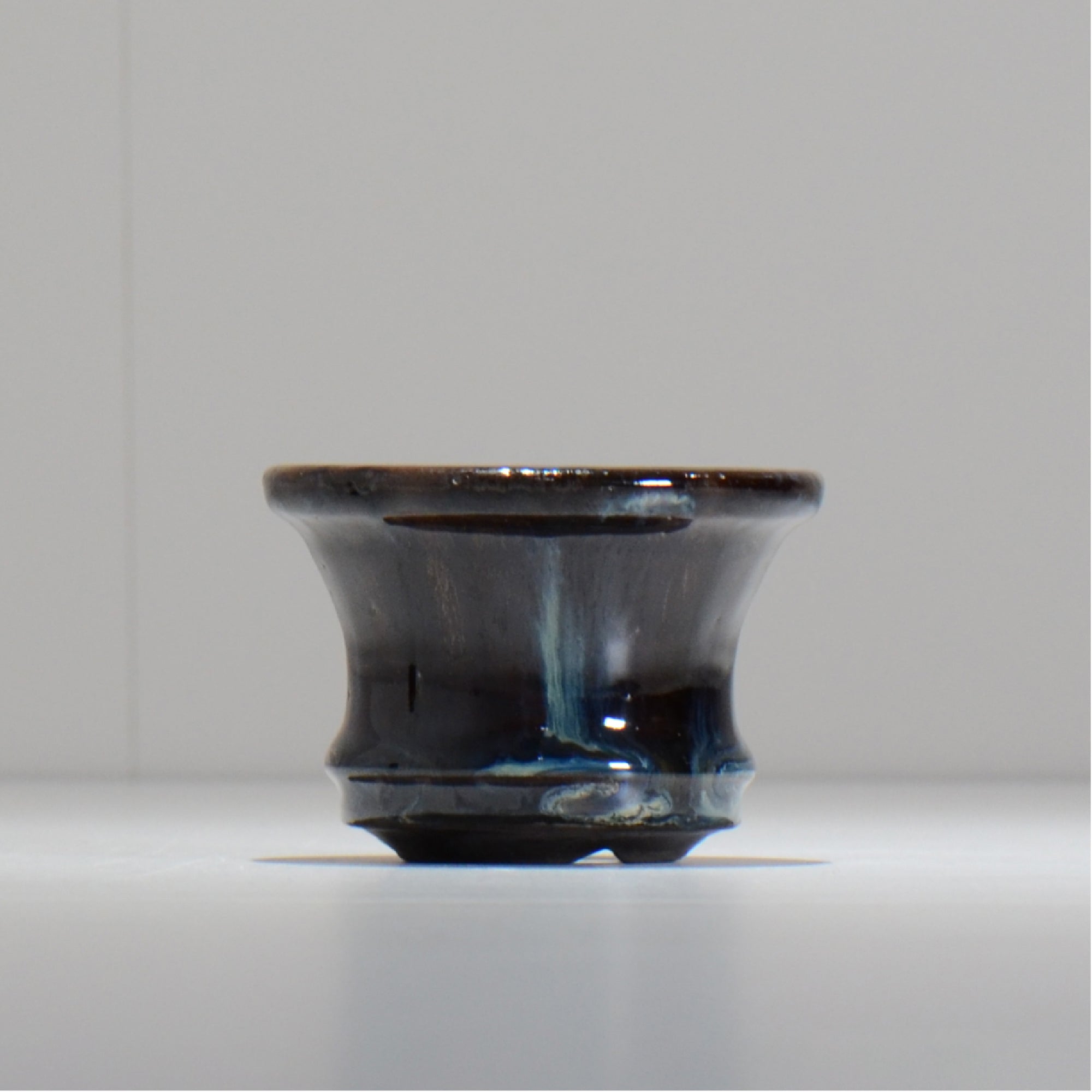 ヒノモトナツミ / 縁-ふち- /cone3_fu01_xs/ 約φ8.7cm / 植木鉢