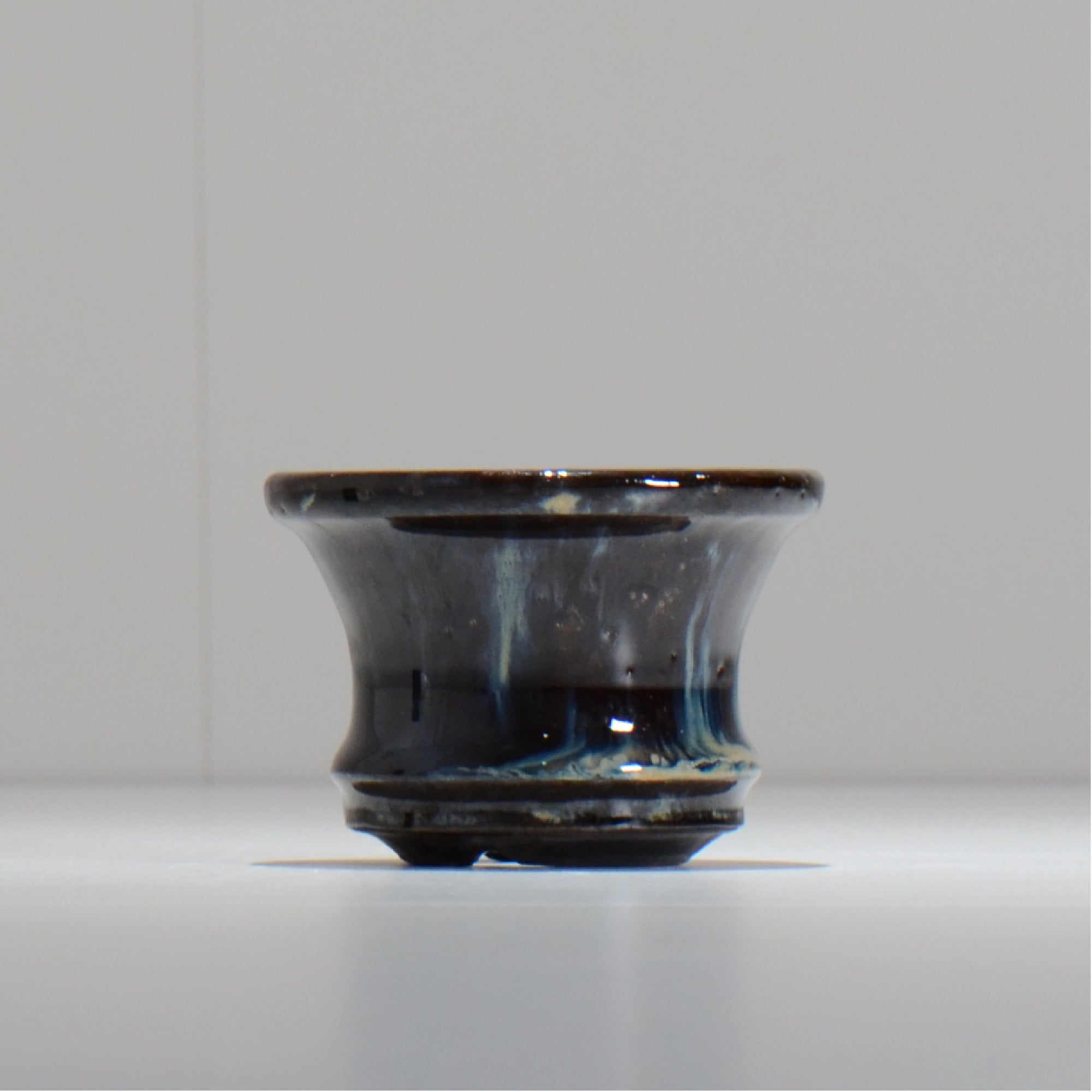 ヒノモトナツミ / 縁-ふち- /cone3_fu01_xs/ 約φ8.7cm / 植木鉢