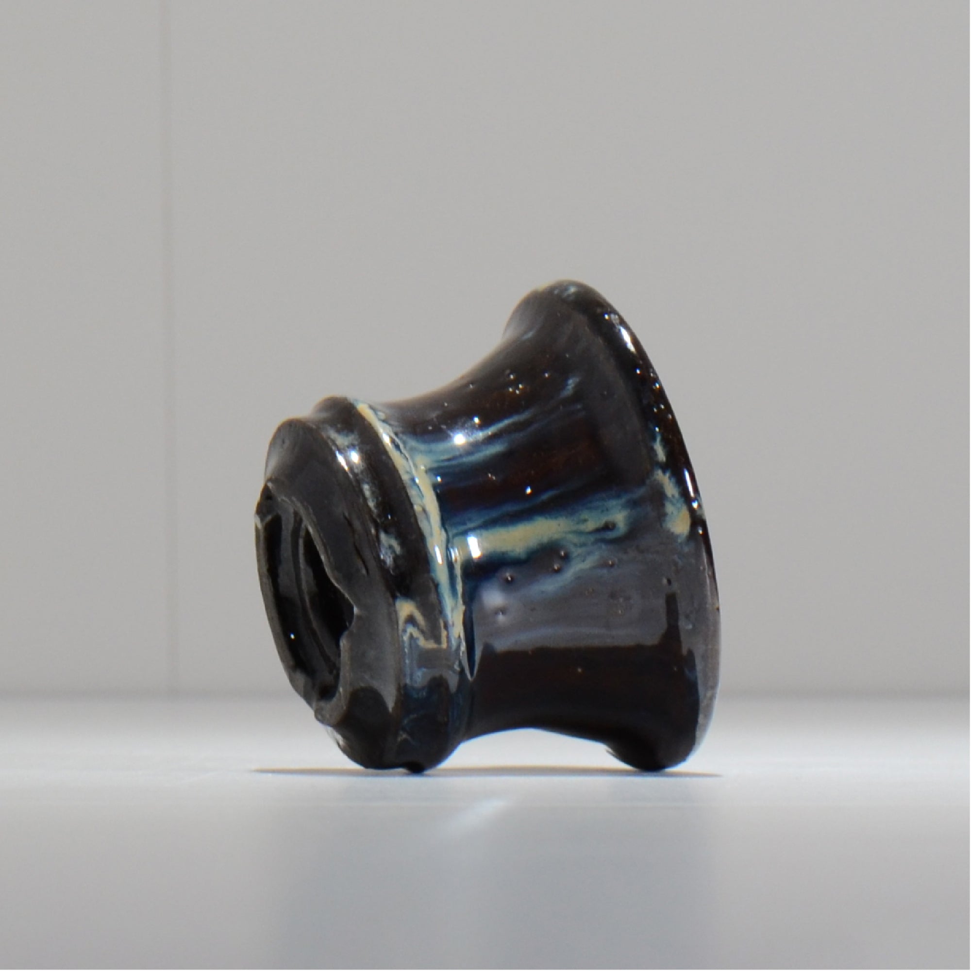 ヒノモトナツミ / 縁-ふち- /cone3_fu01_xs/ 約φ8.7cm / 植木鉢