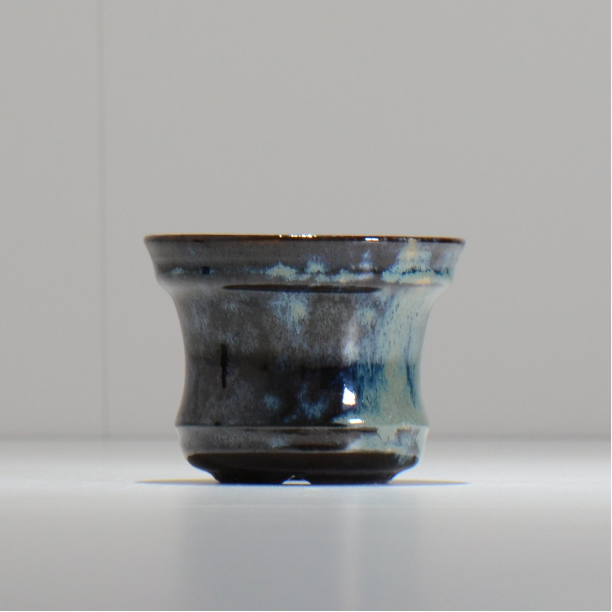ヒノモトナツミ / 縁-ふち- /cone3_fu02_xs/ 約φ8.9cm / 植木鉢