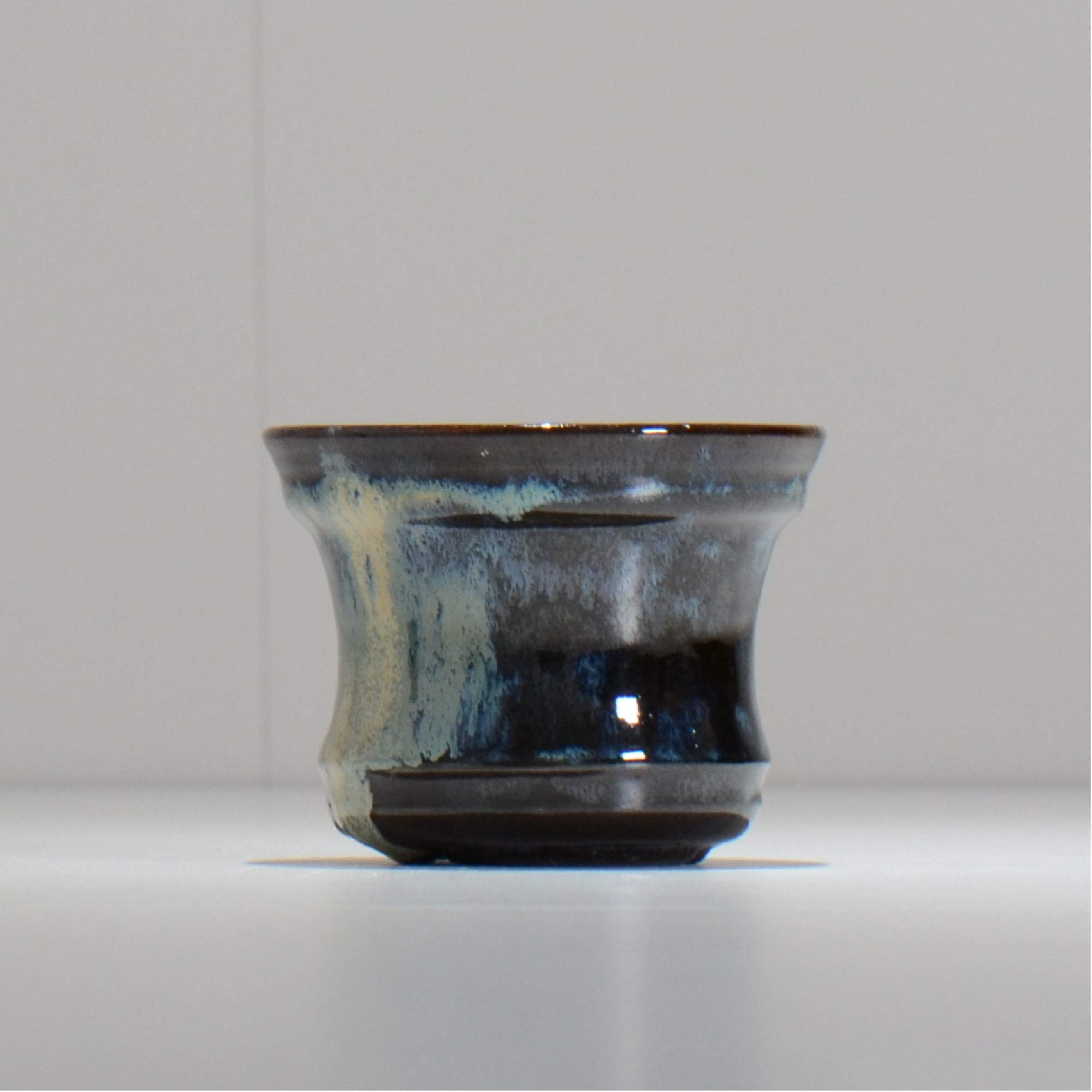 ヒノモトナツミ / 縁-ふち- /cone3_fu02_xs/ 約φ8.9cm / 植木鉢