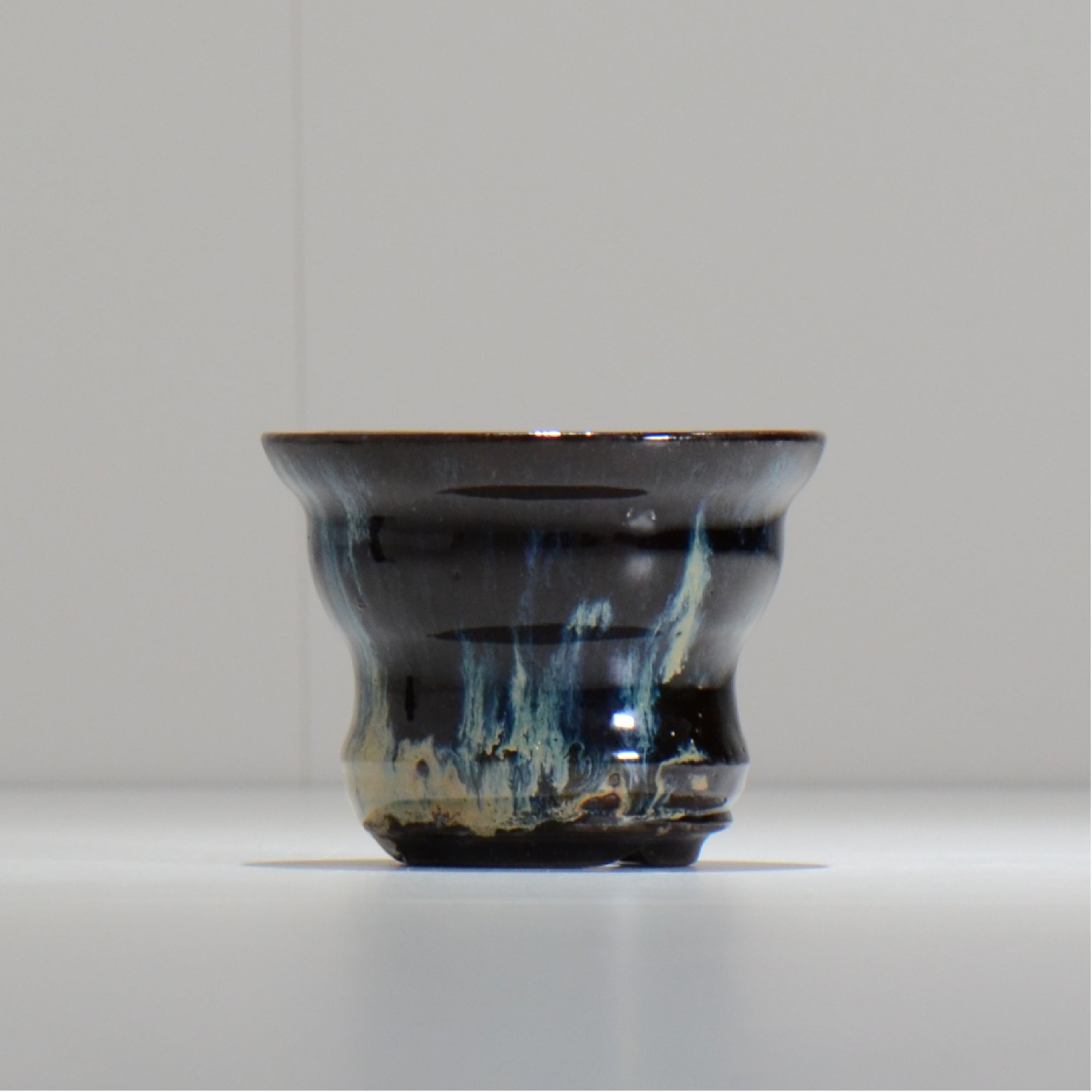 ヒノモトナツミ / 縁-ふち- /cone3_fu03_s/ 約φ9.2cm / 植木鉢
