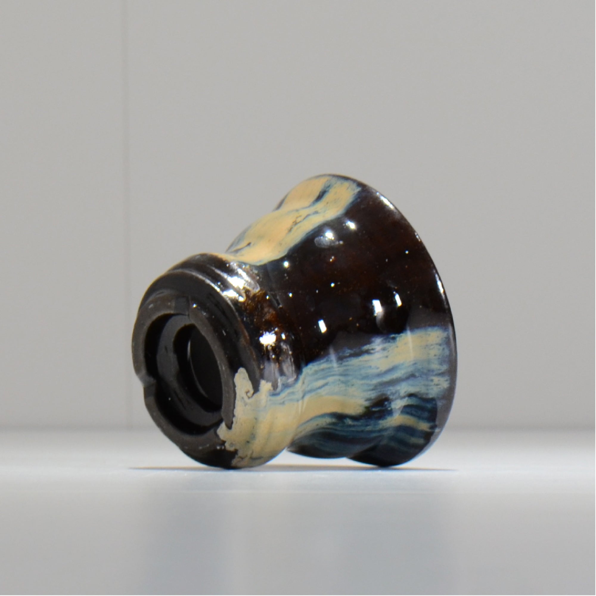ヒノモトナツミ / 縁-ふち- /cone3_fu03_s/ 約φ9.2cm / 植木鉢