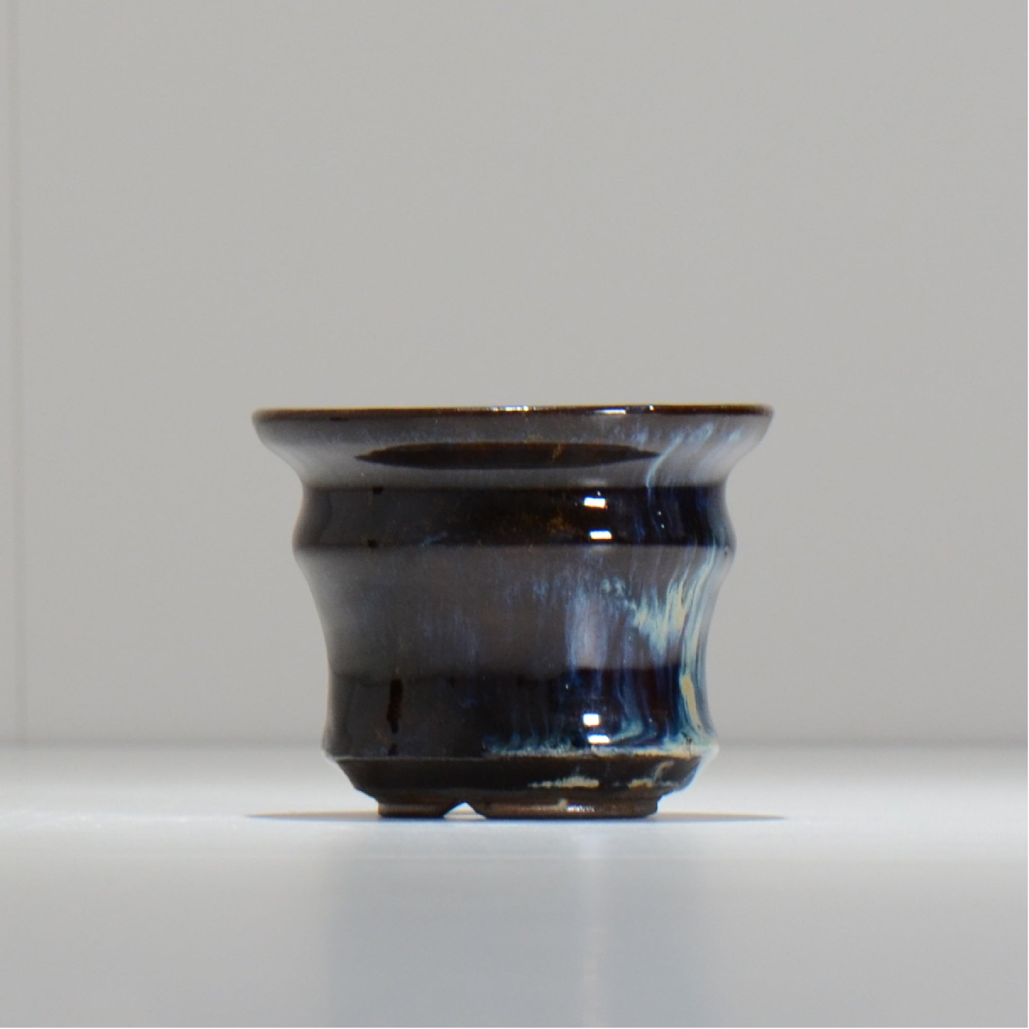 ヒノモトナツミ / 縁-ふち- /cone3_fu04_xs/ 約φ8.9cm / 植木鉢