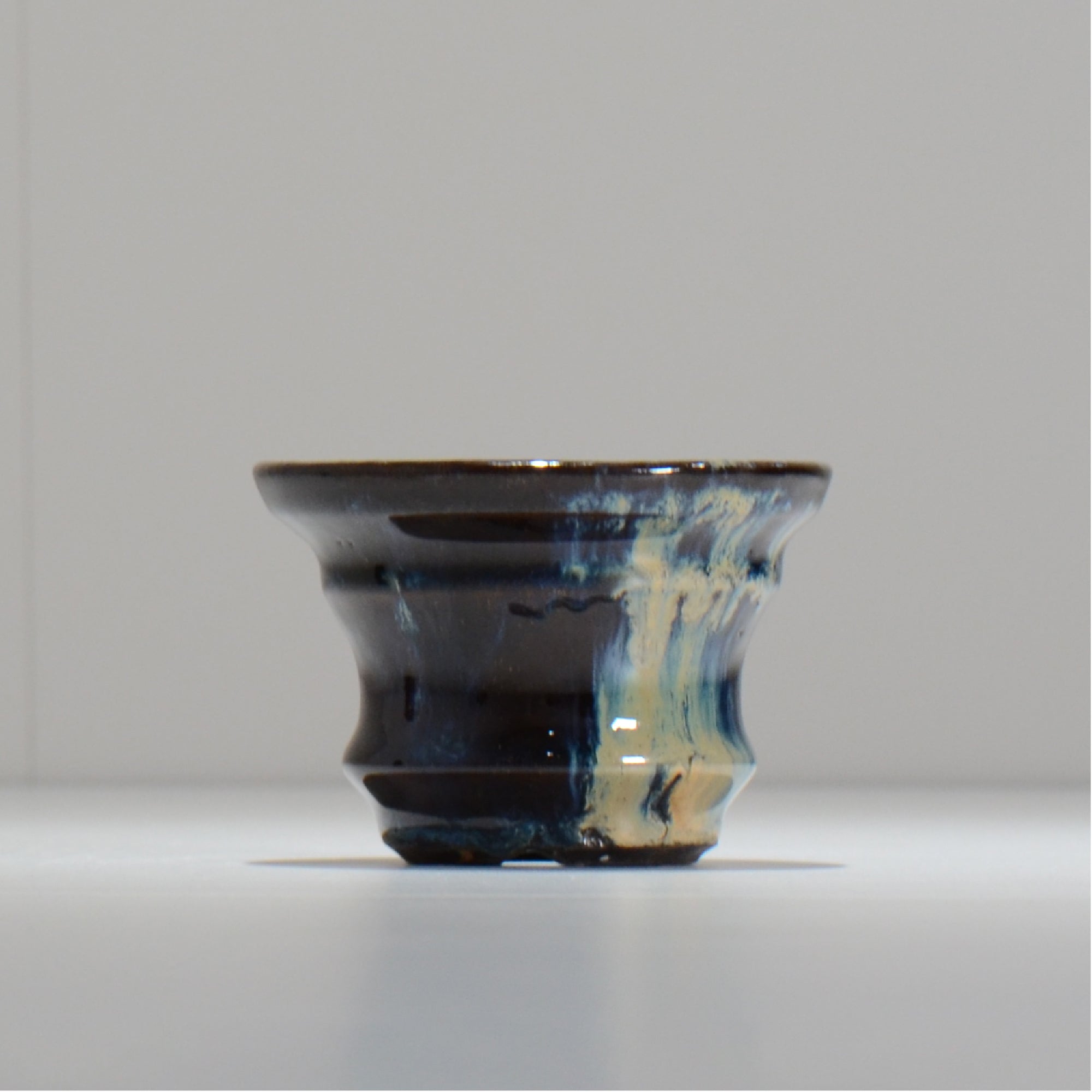 ヒノモトナツミ / 縁-ふち- /cone3_fu11_s/ 約φ9.9cm / 植木鉢