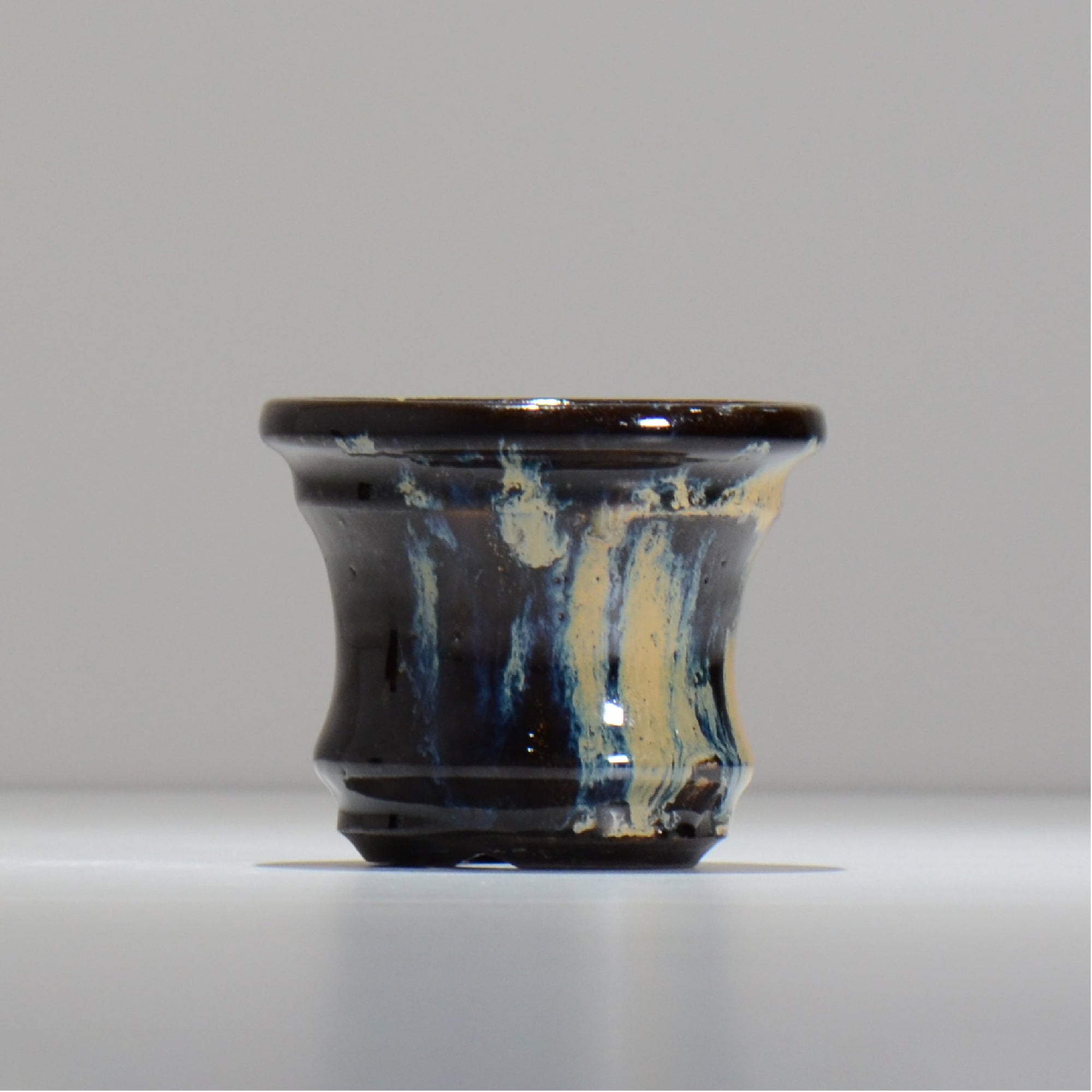 ヒノモトナツミ / 縁-ふち- /cone3_fu13_s/ 約φ9.4cm / 植木鉢