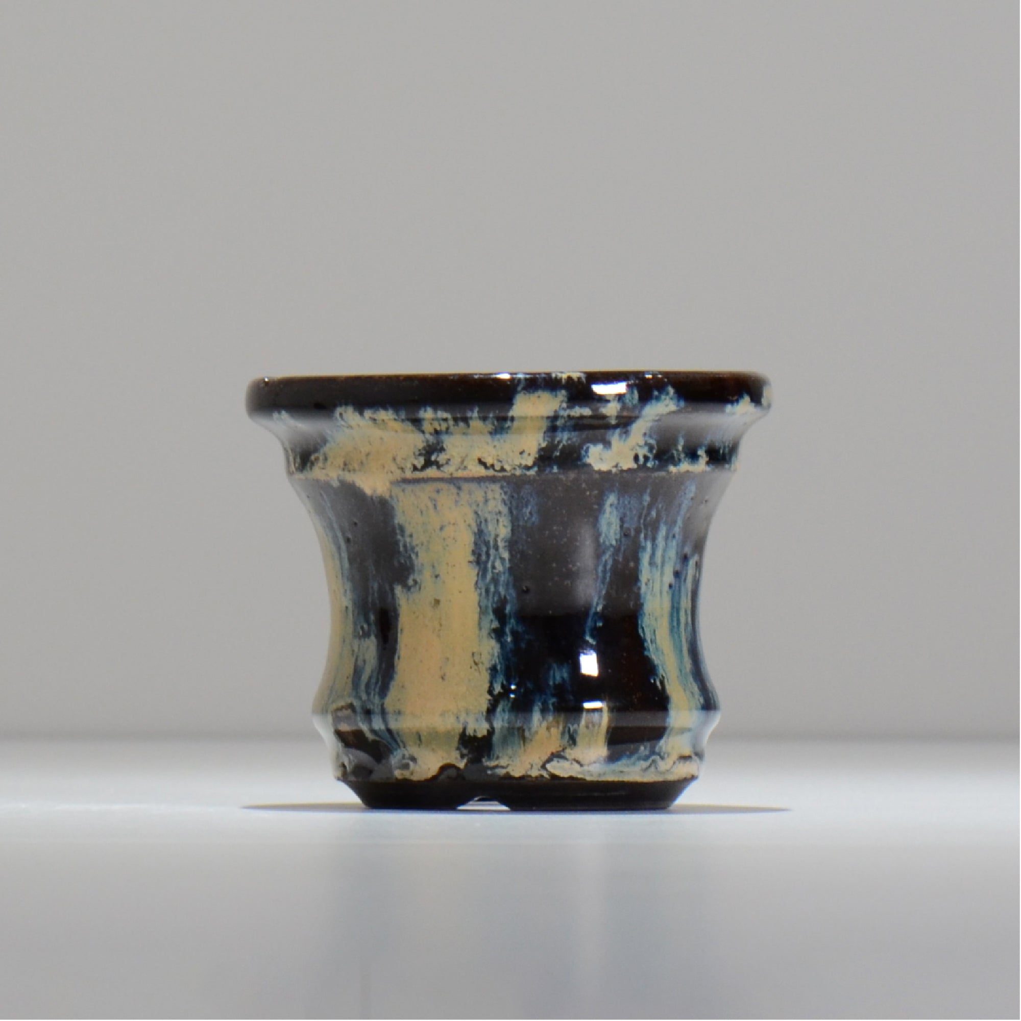 ヒノモトナツミ / 縁-ふち- /cone3_fu13_s/ 約φ9.4cm / 植木鉢