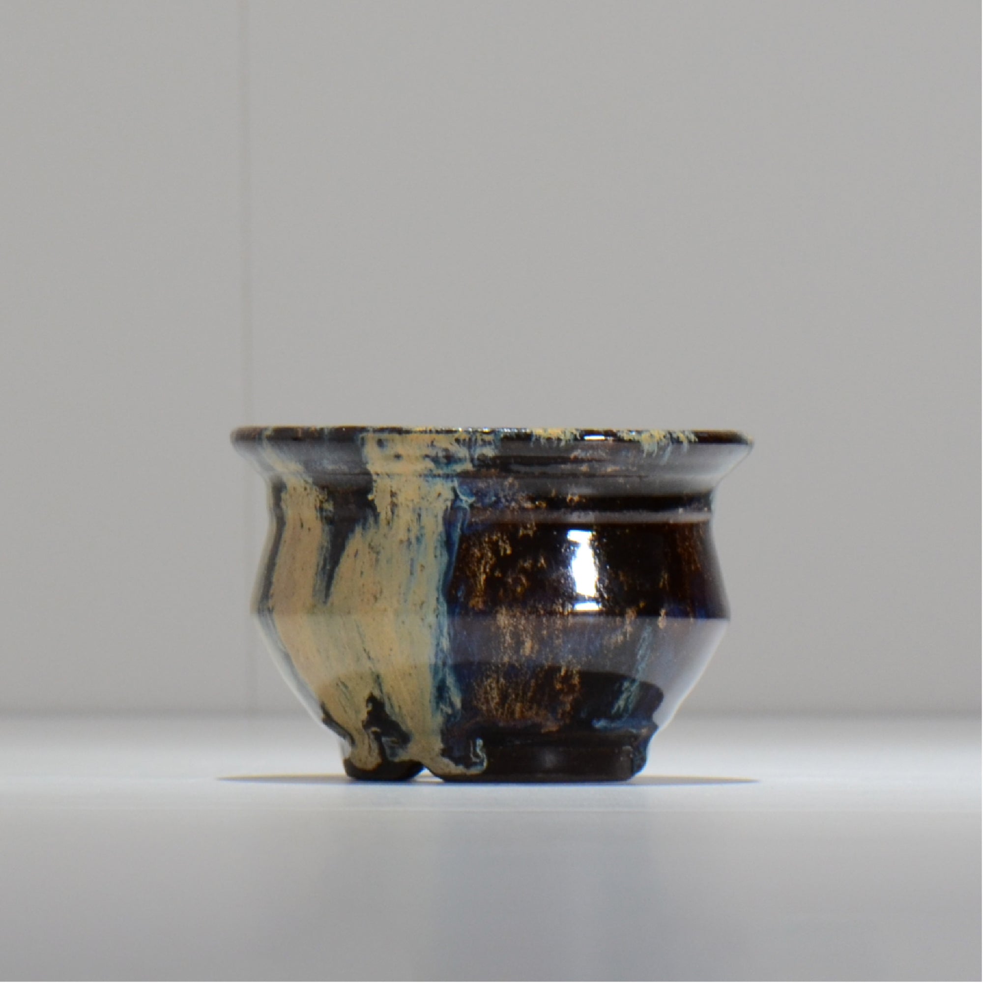 ヒノモトナツミ / 縁-ふち- /cone3_fu15_s/ 約φ10.3cm / 植木鉢