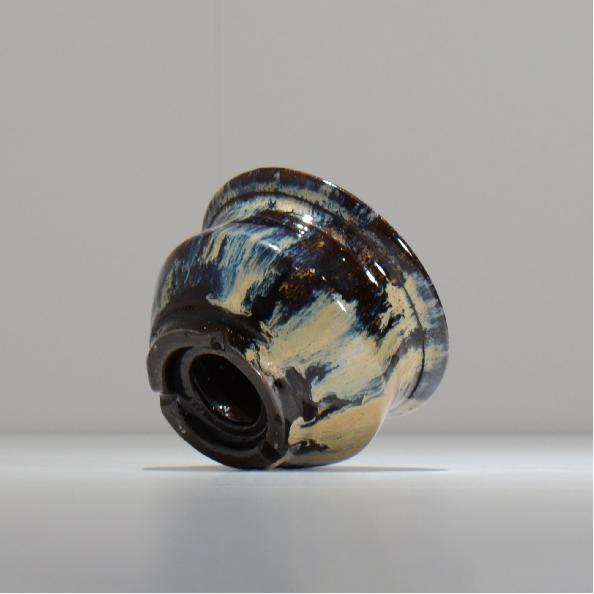 ヒノモトナツミ / 縁-ふち- /cone3_fu15_s/ 約φ10.3cm / 植木鉢