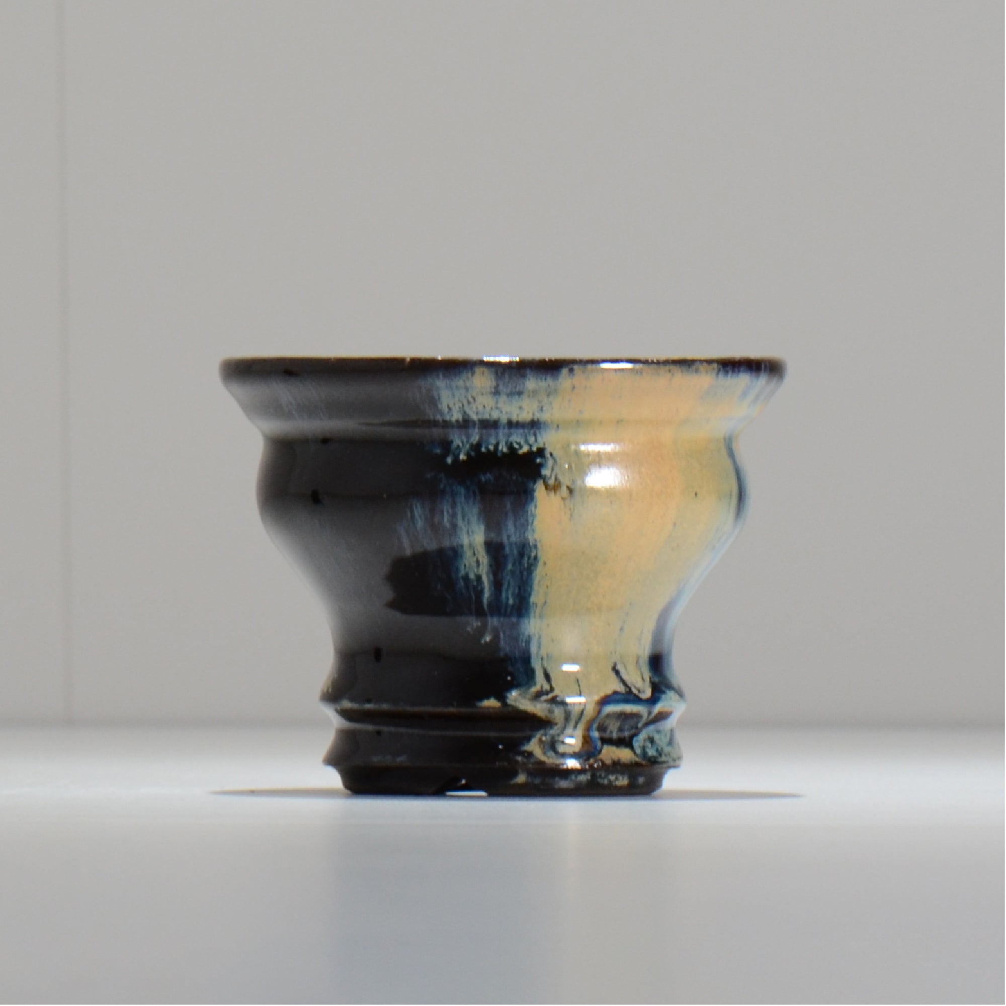 ヒノモトナツミ / 縁-ふち- /cone3_fu20_s/ 約φ11cm / 植木鉢