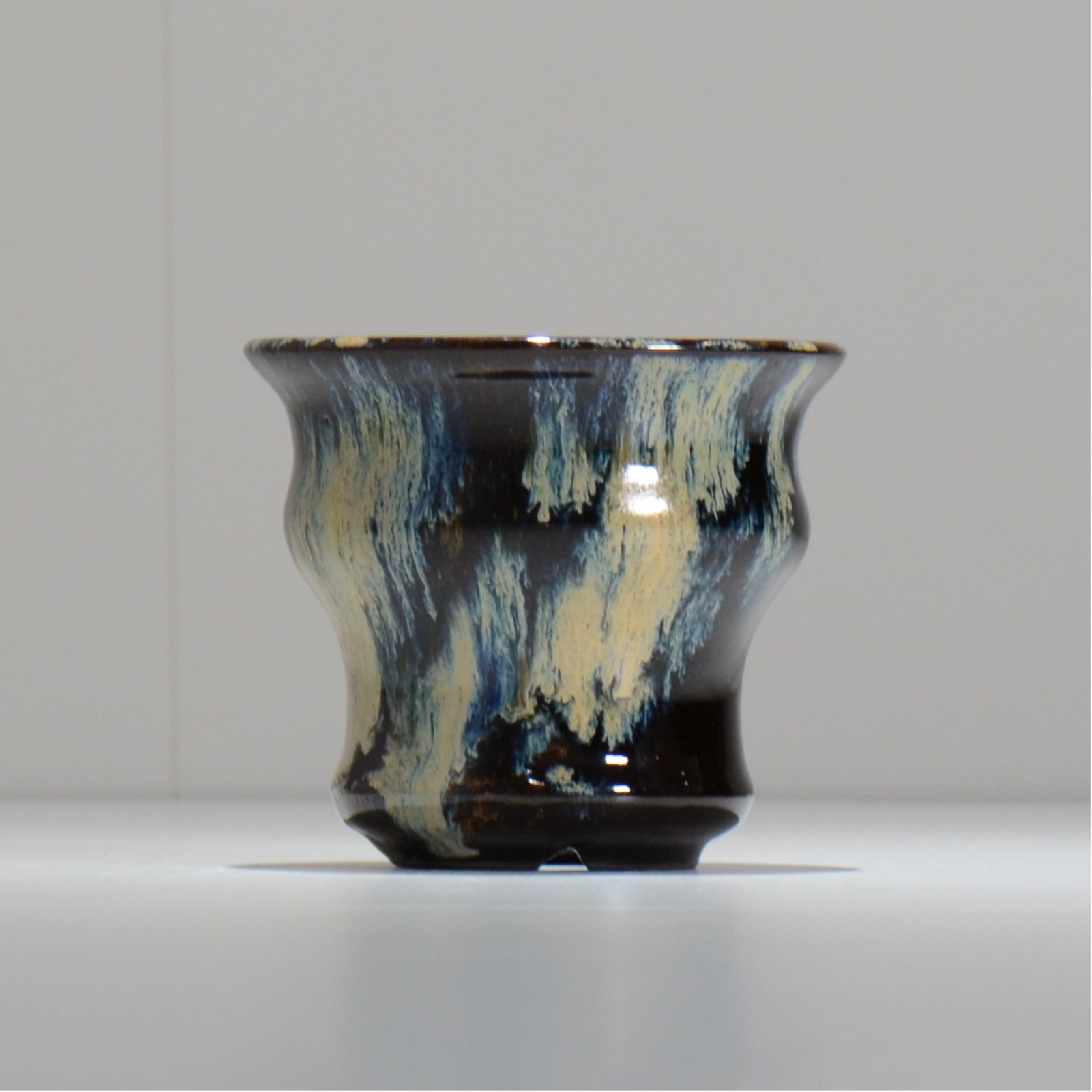 ヒノモトナツミ / 縁-ふち- /cone3_fu23_s/ 約φ10.5cm / 植木鉢