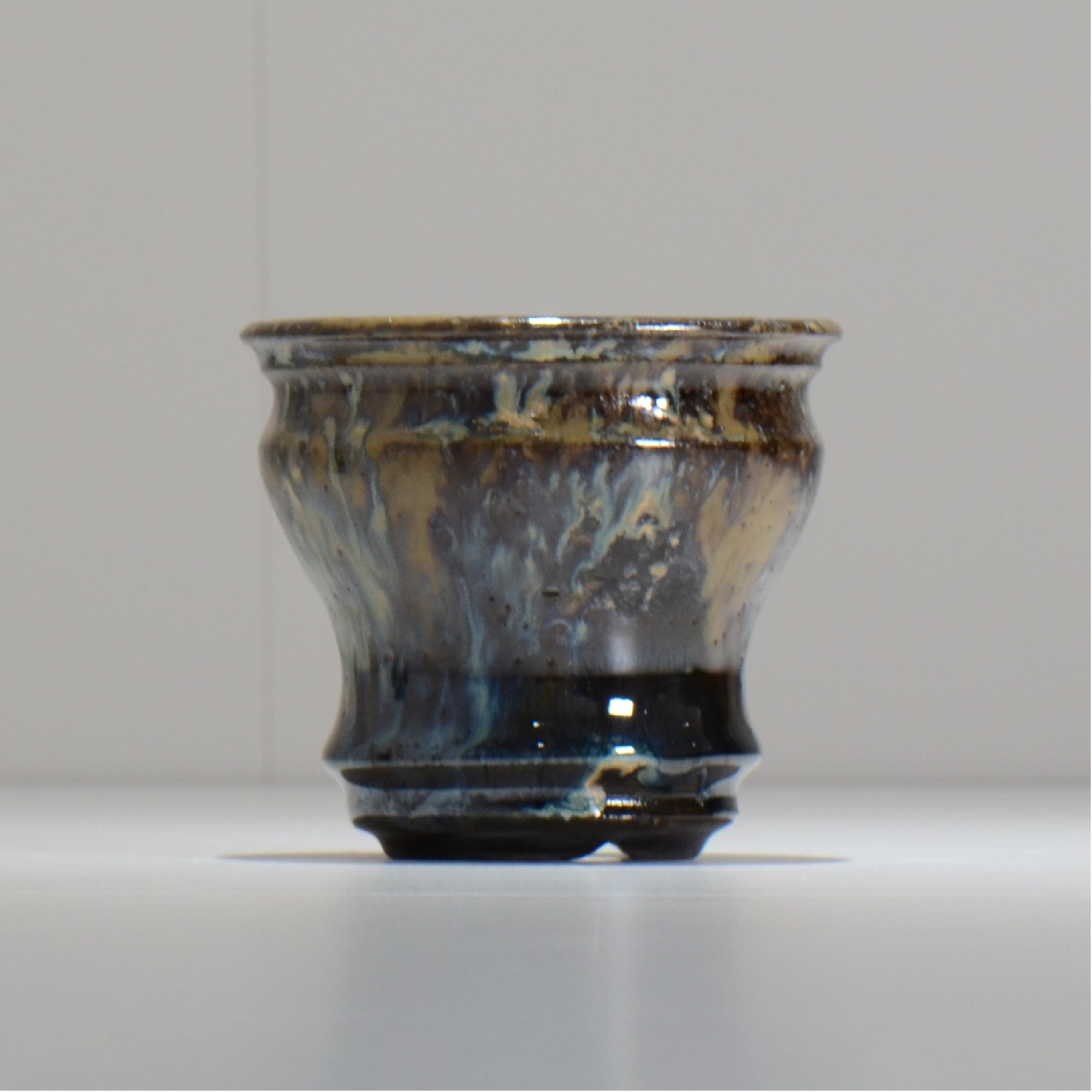 ヒノモトナツミ / 縁-ふち- /cone3_fu24_s/ 約φ10.1cm / 植木鉢