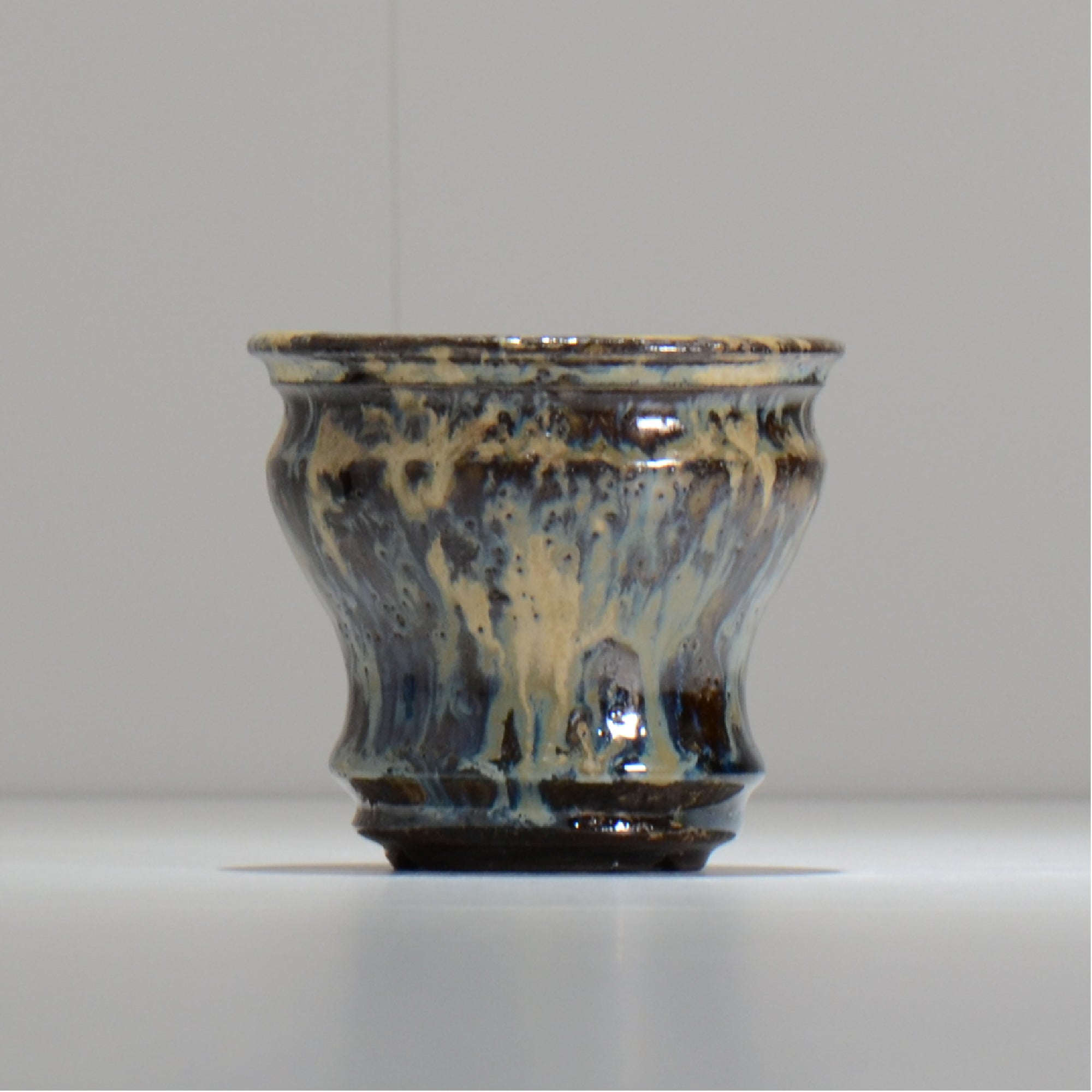 ヒノモトナツミ / 縁-ふち- /cone3_fu24_s/ 約φ10.1cm / 植木鉢