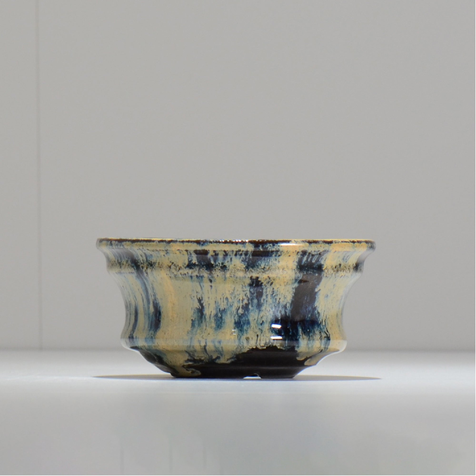 ヒノモトナツミ / 縁-ふち- /cone3_fu25_m/ 約φ12.4cm / 植木鉢