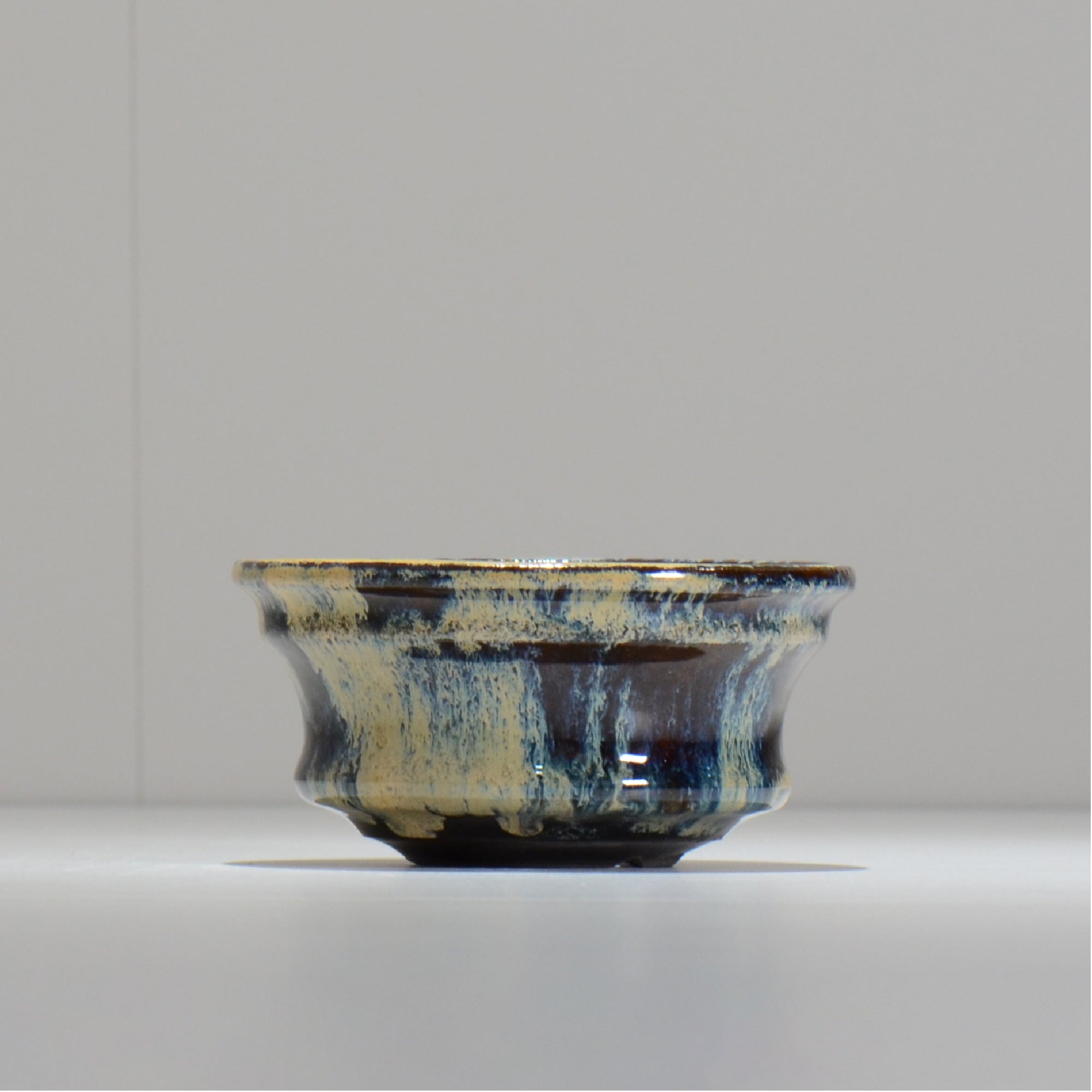 ヒノモトナツミ / 縁-ふち- /cone3_fu25_m/ 約φ12.4cm / 植木鉢