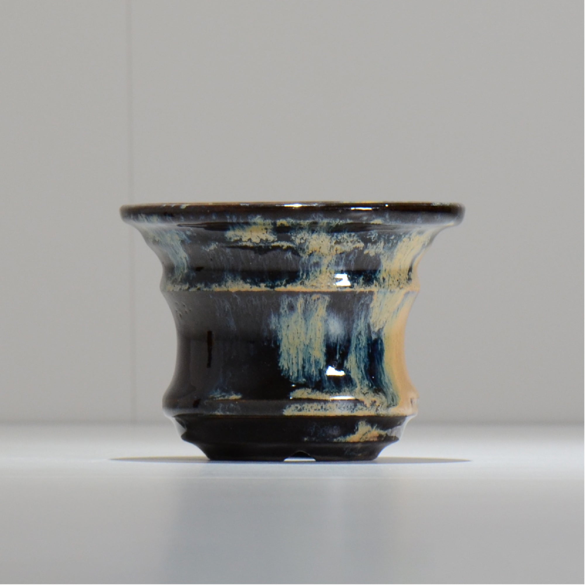 ヒノモトナツミ / 縁-ふち- /cone3_fu27_s/ 約φ11.8cm / 植木鉢