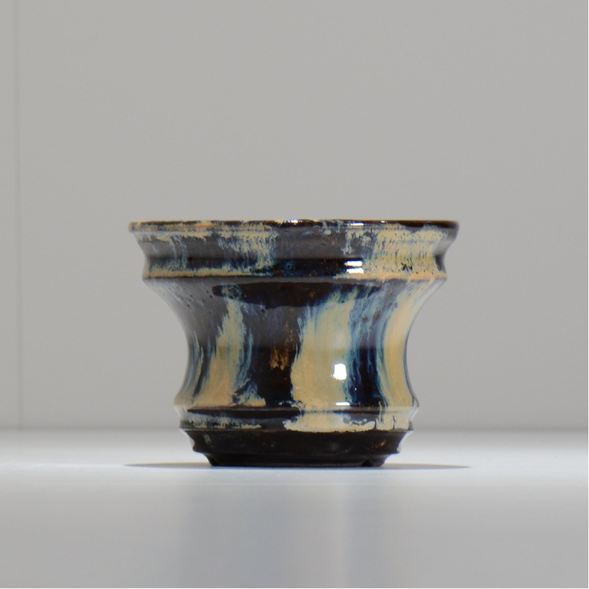 ヒノモトナツミ / 縁-ふち- /cone3_fu28_s/ 約φ11.2cm / 植木鉢