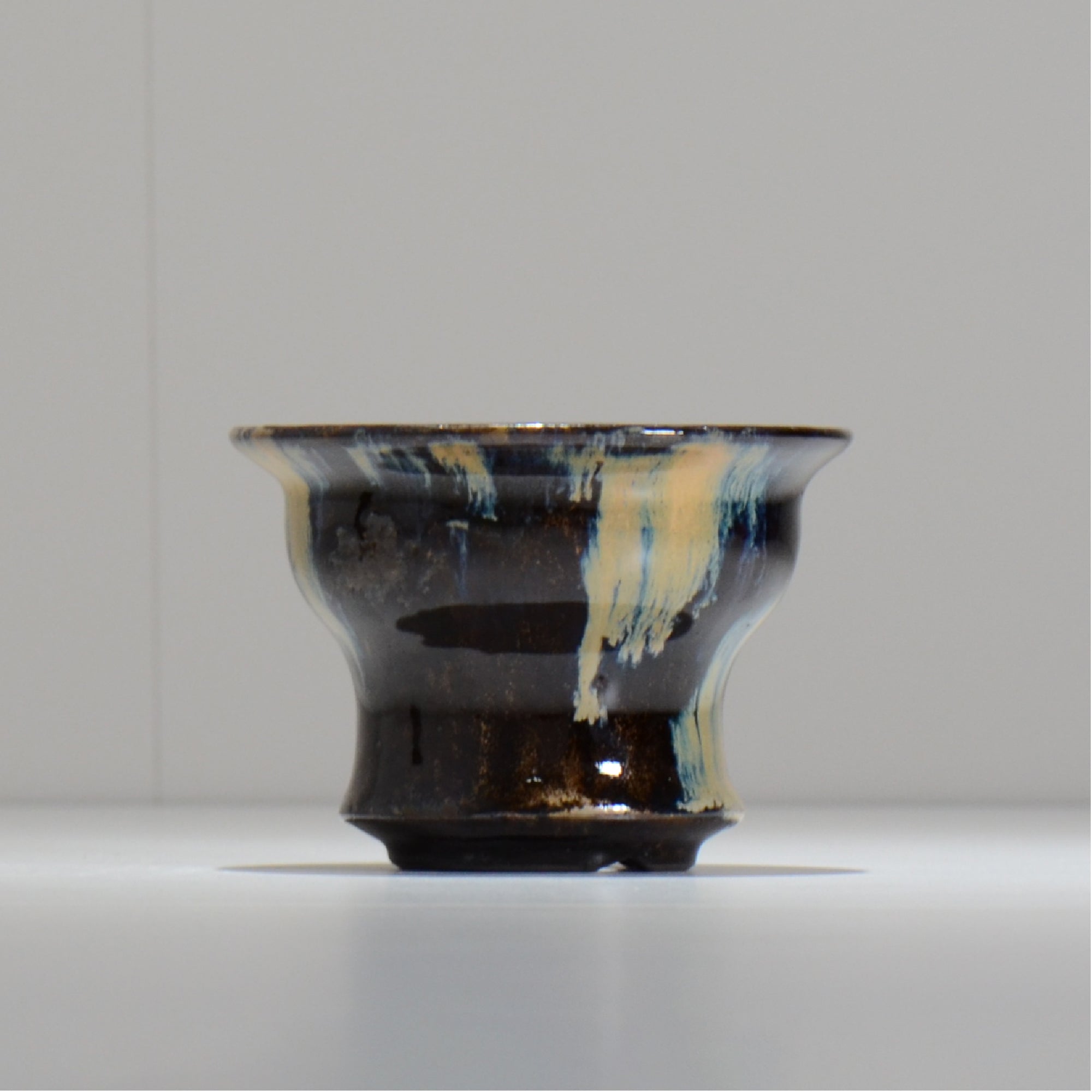 ヒノモトナツミ / 縁-ふち- /cone3_fu29_s/ 約φ11.5cm / 植木鉢