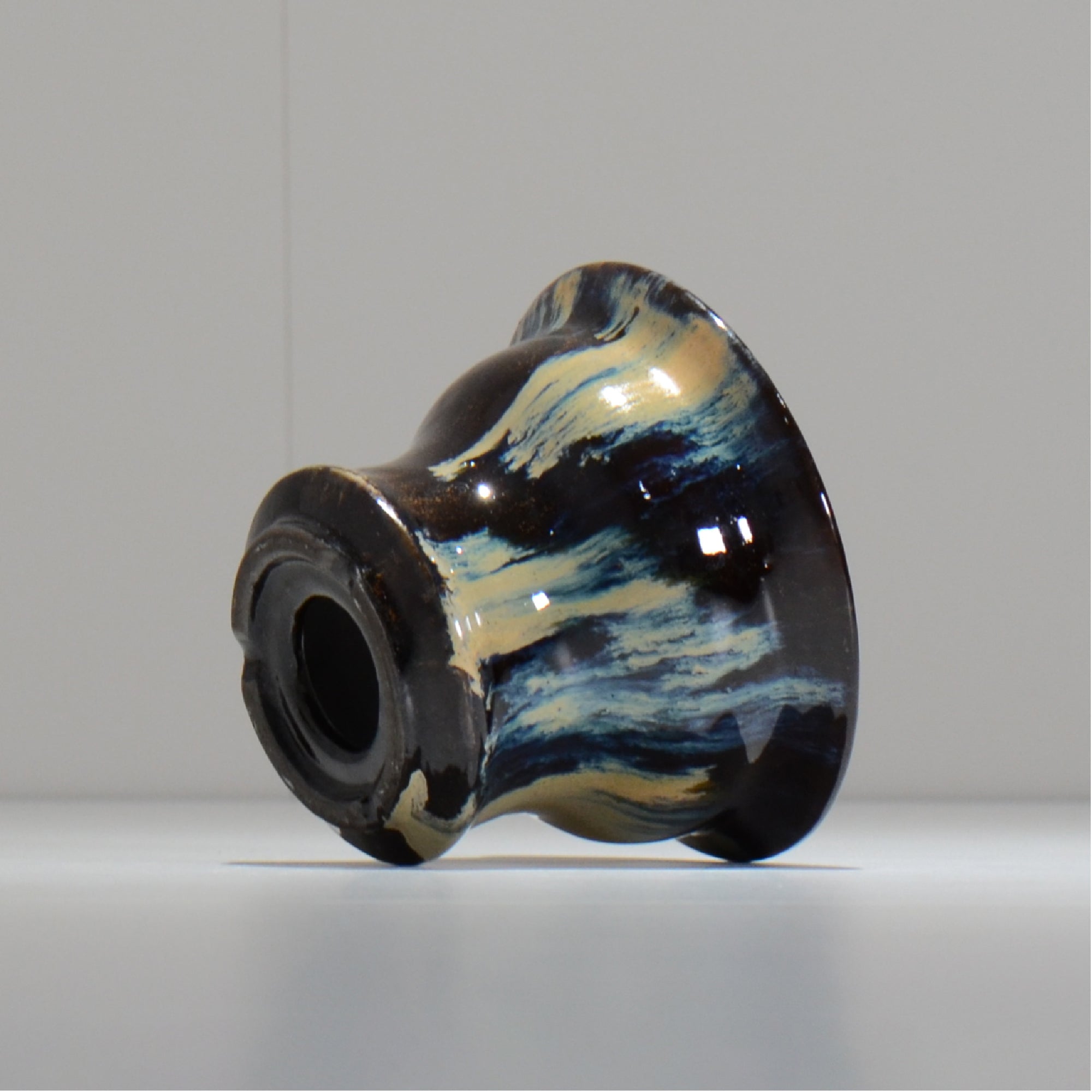 ヒノモトナツミ / 縁-ふち- /cone3_fu29_s/ 約φ11.5cm / 植木鉢
