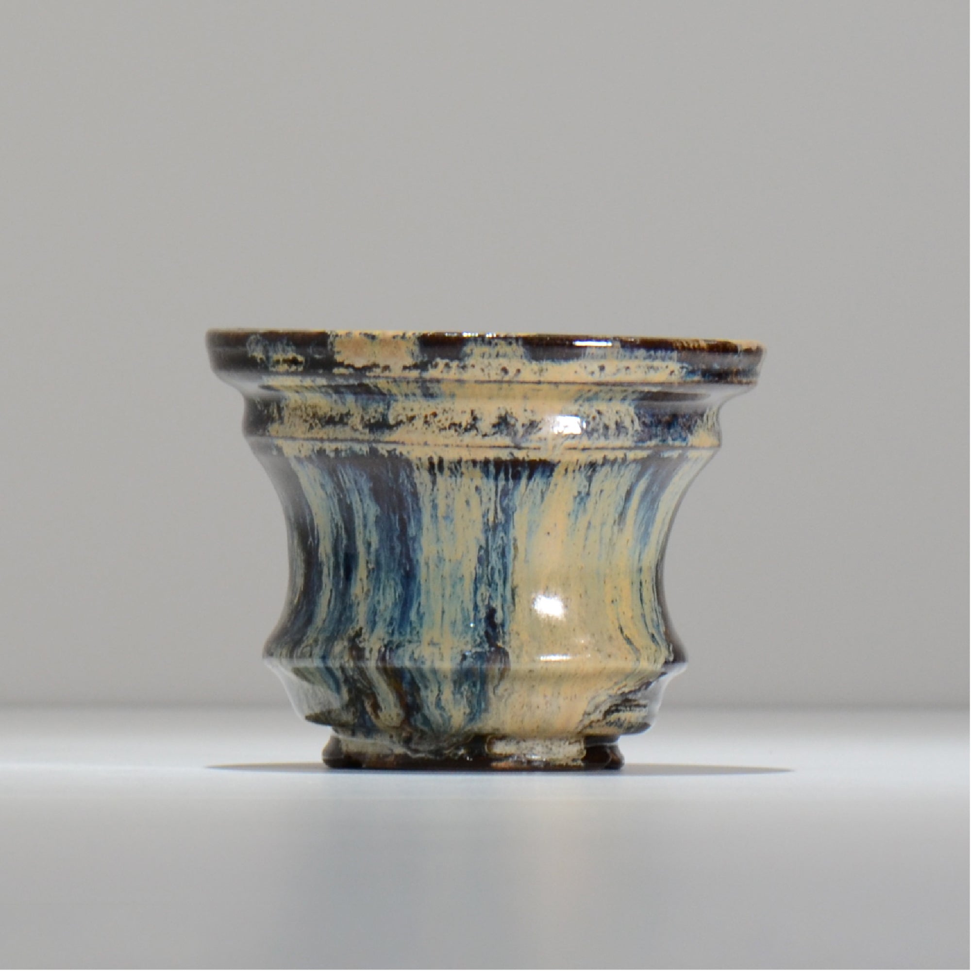 ヒノモトナツミ / 縁-ふち- /cone3_fu31_s/ 約φ11.6cm / 植木鉢
