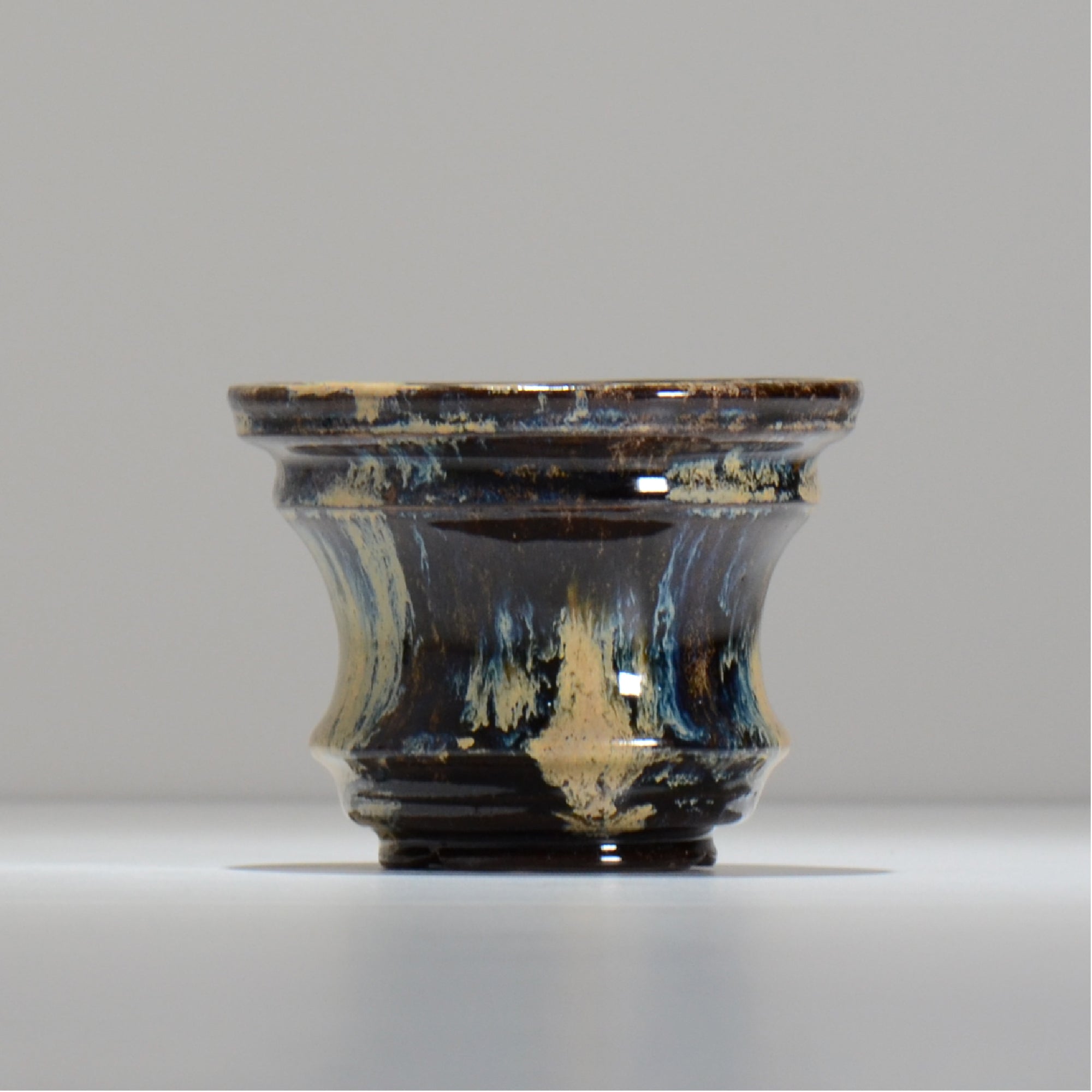 ヒノモトナツミ / 縁-ふち- /cone3_fu31_s/ 約φ11.6cm / 植木鉢