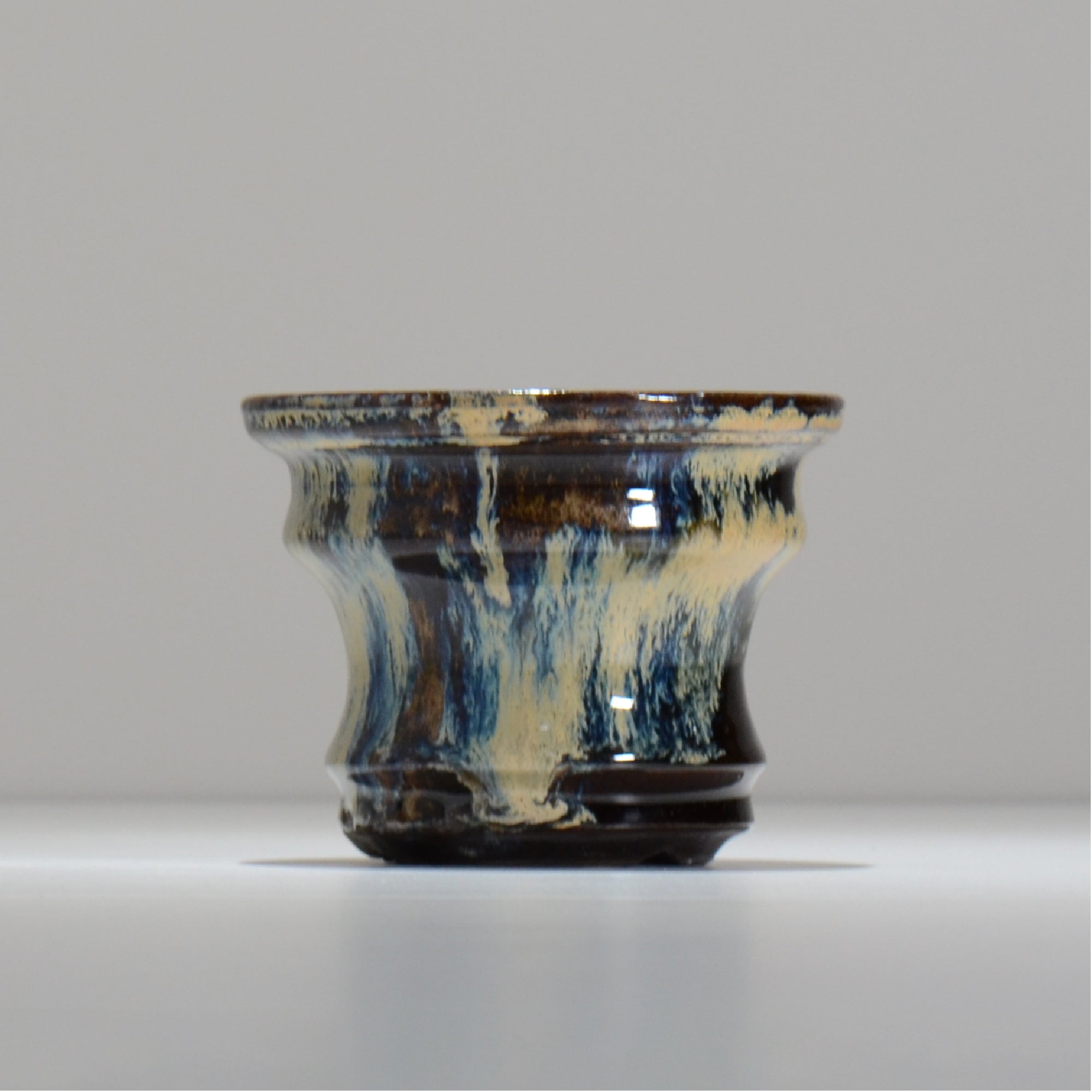 ヒノモトナツミ / 縁-ふち- /cone3_fu33_s/ 約φ11.7cm / 植木鉢