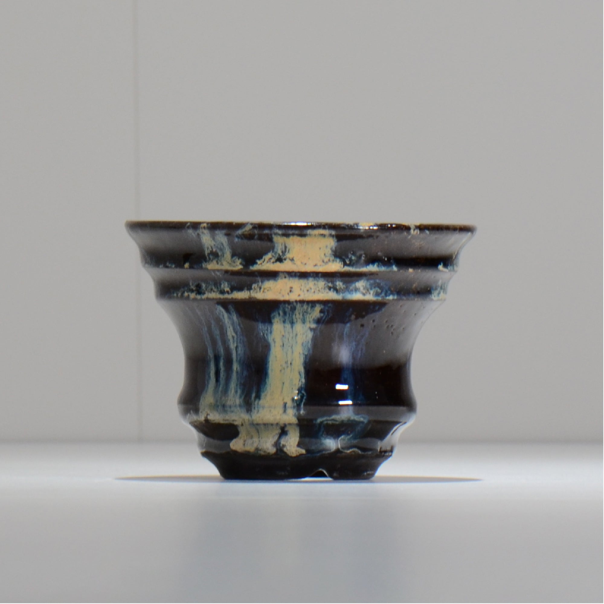 ヒノモトナツミ / 縁-ふち- /cone3_fu37_s/ 約φ11.8cm / 植木鉢