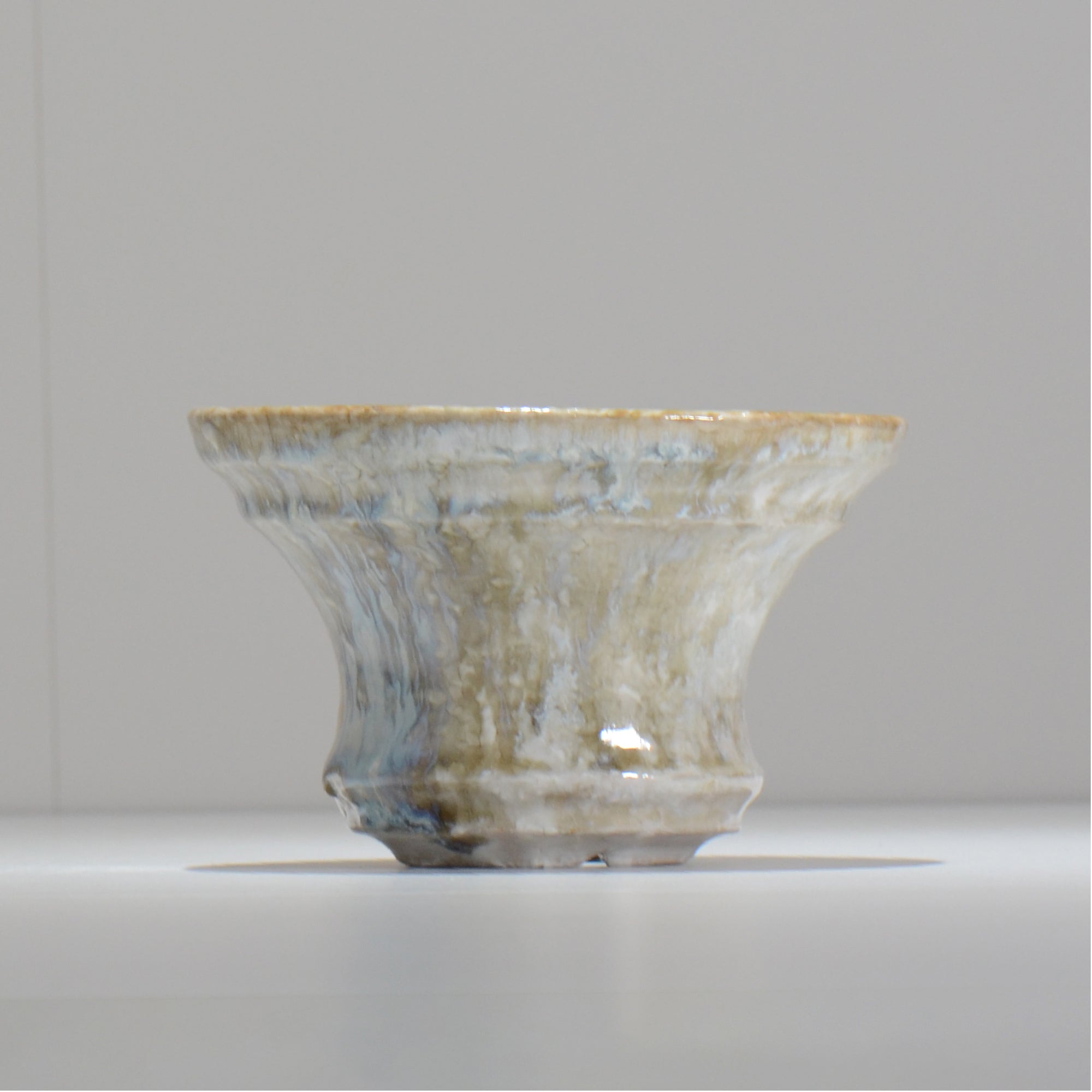 ヒノモトナツミ / 縁-ふち- /cone3_fu50_l/ 約φ15.6cm / 植木鉢