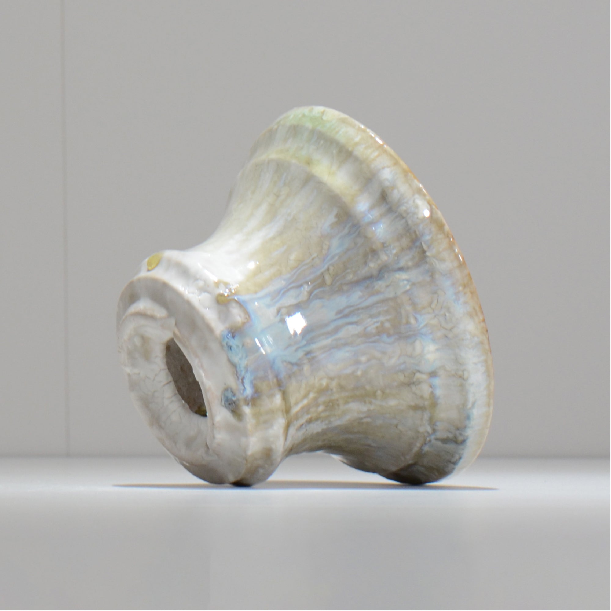 ヒノモトナツミ / 縁-ふち- /cone3_fu50_l/ 約φ15.6cm / 植木鉢