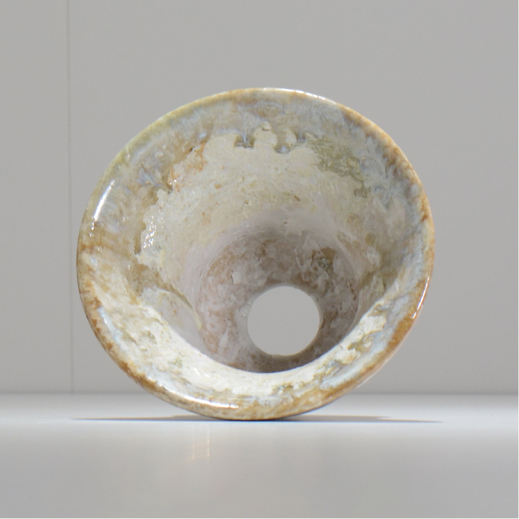 ヒノモトナツミ / 縁-ふち- /cone3_fu50_l/ 約φ15.6cm / 植木鉢