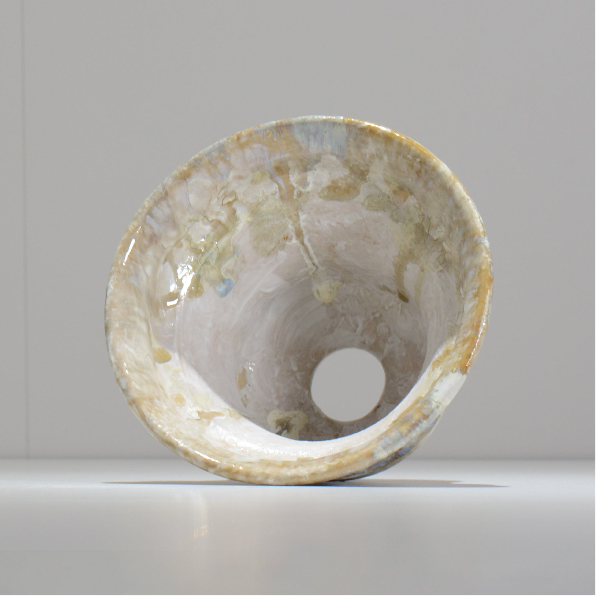 ヒノモトナツミ / 縁-ふち- /cone3_fu52_l/ 約φ17.9cm / 植木鉢