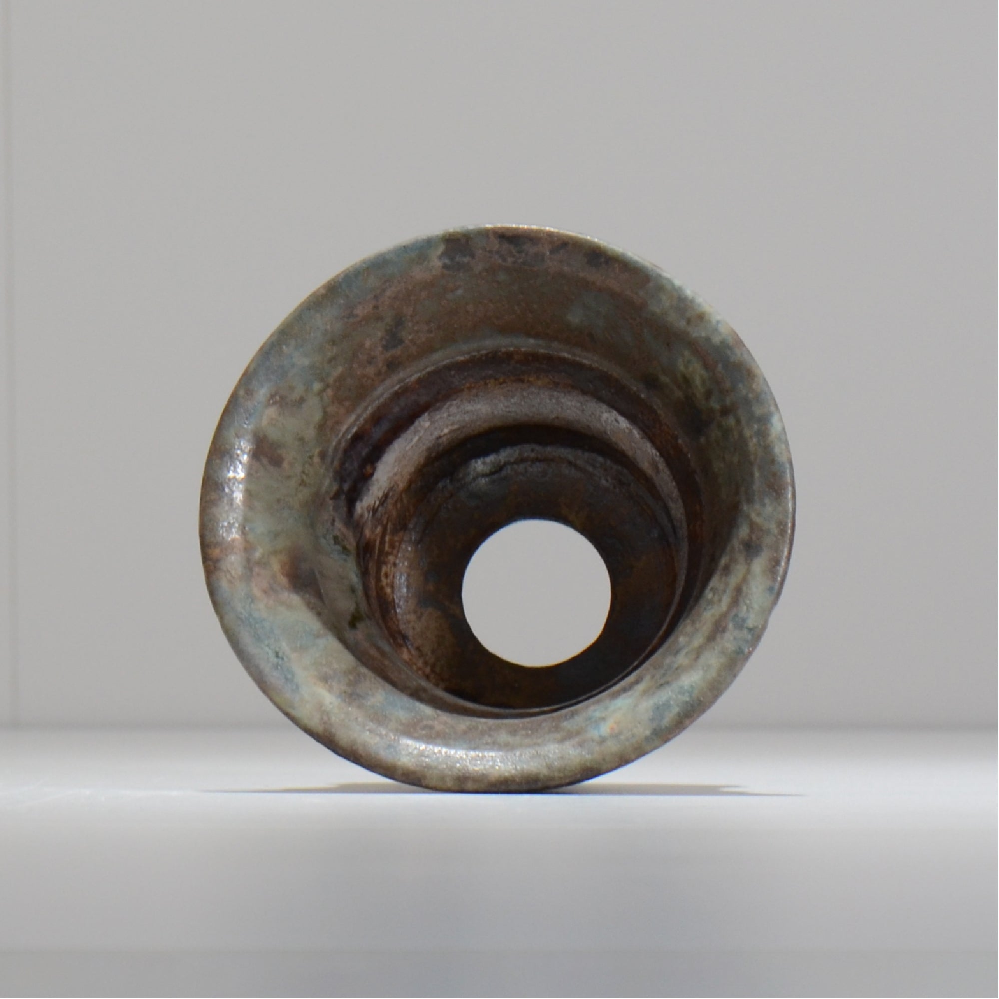 ヒノモトナツミ / 鈍-にび- /cone3_ni01_s/ 約φ11.7cm / 植木鉢