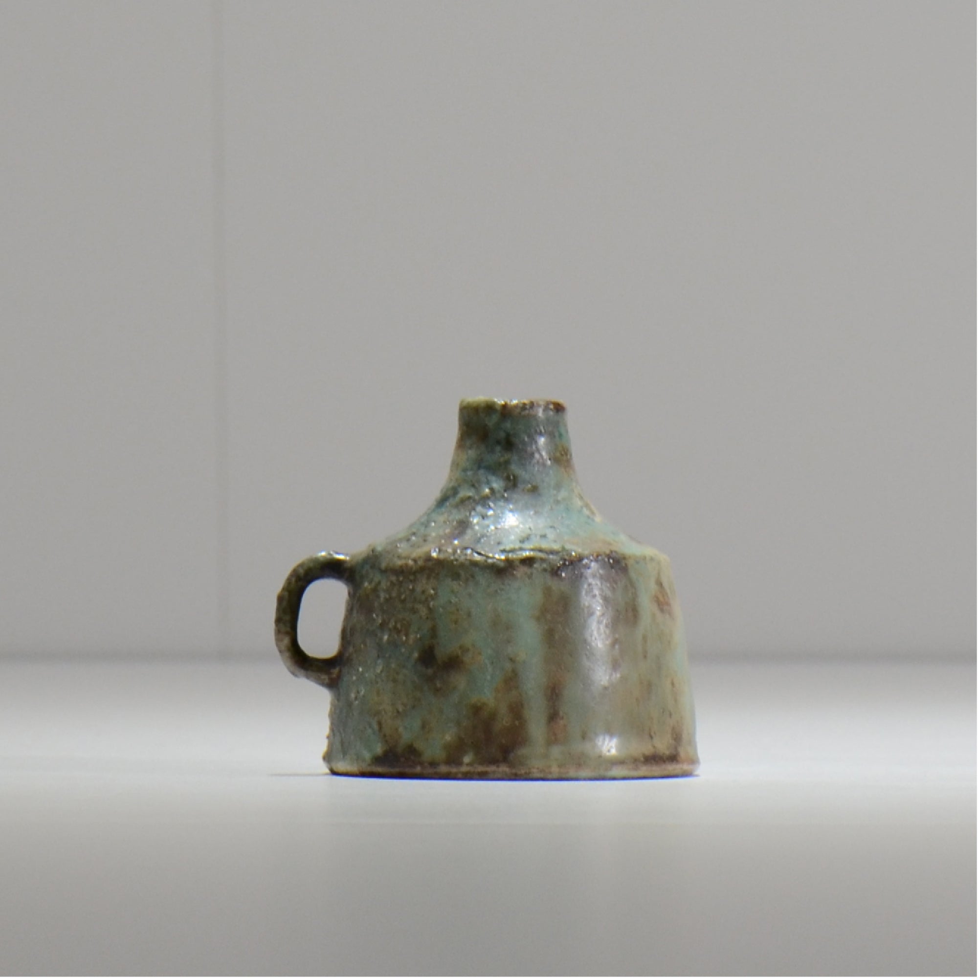 ヒノモトナツミ / 縁-ふち- /cone_ichi01_xs_/ 約φ6.3cm / 植木鉢