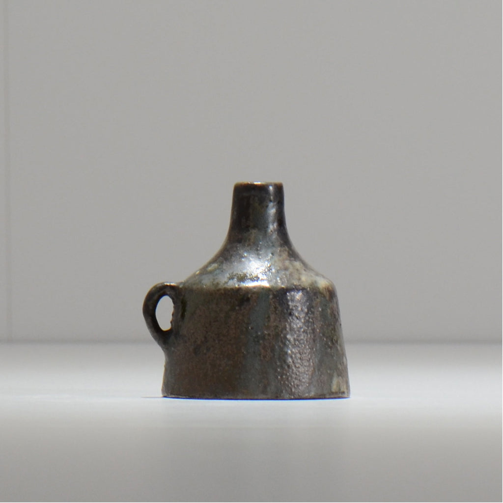 ヒノモトナツミ / 縁-ふち- /cone_ichi02_xs_/ 約φ6.3cm / 植木鉢