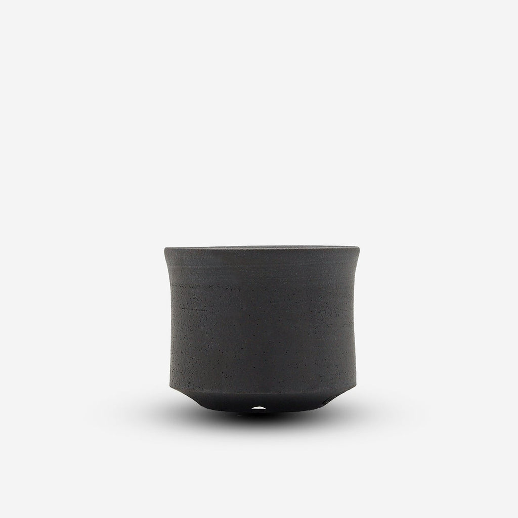 YATAGARASU / 安善 BKM 05 / 約 φ8.2cm / 植木鉢