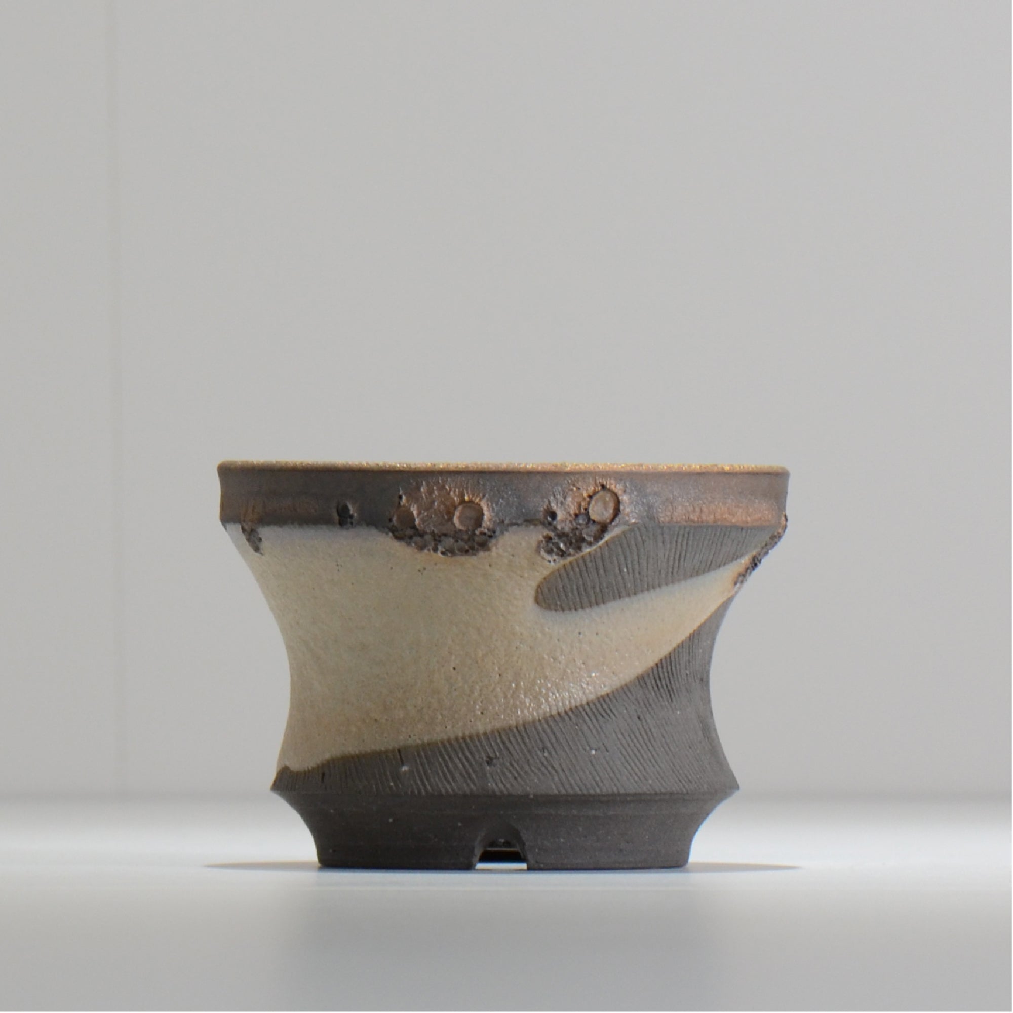 穂髙隆児 /hekiun01_02/ 約φ11.3cm / 植木鉢