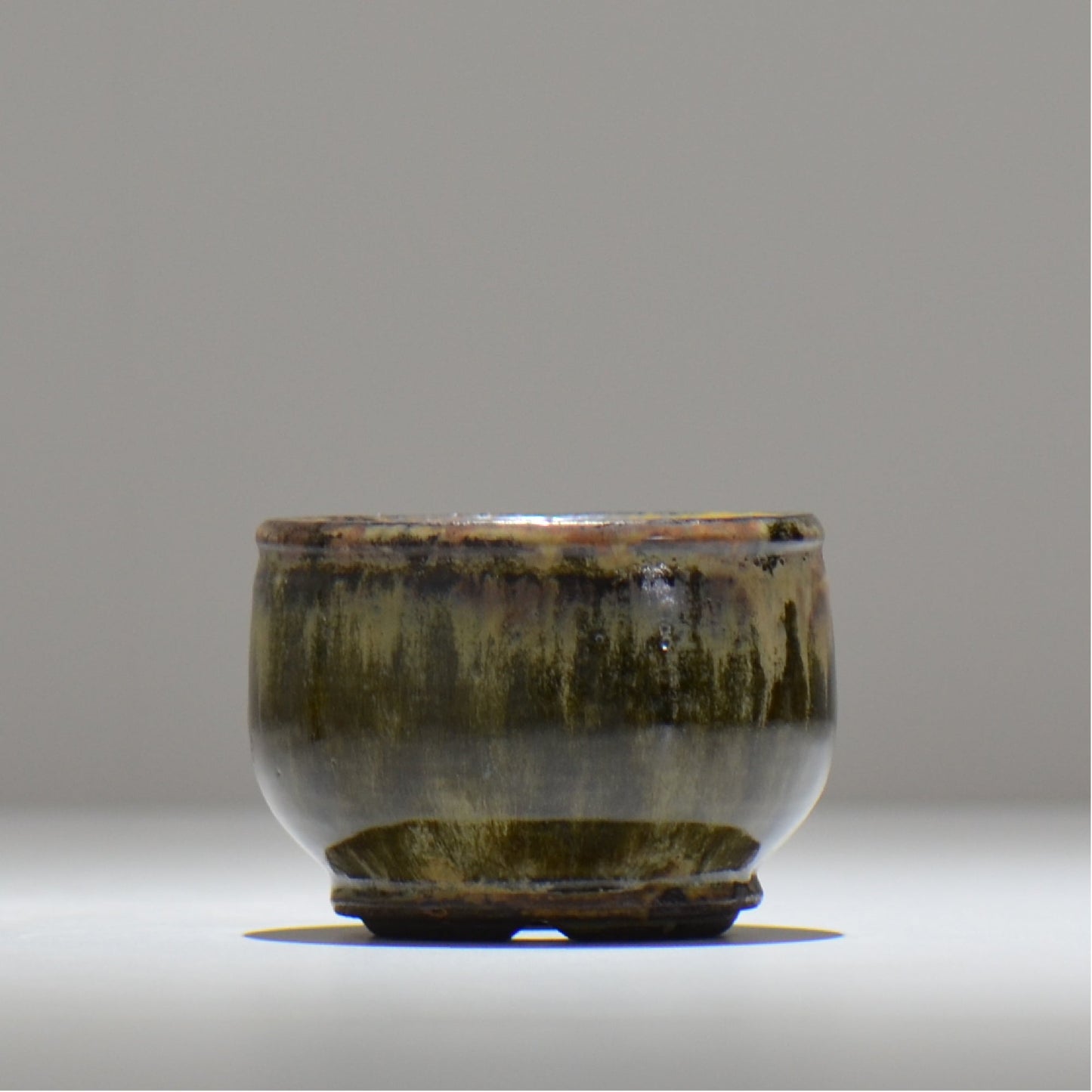 ヒノモトナツミ / 鈍-にび- / hn01_25nibi_s /  約 φ9cm / 植木鉢