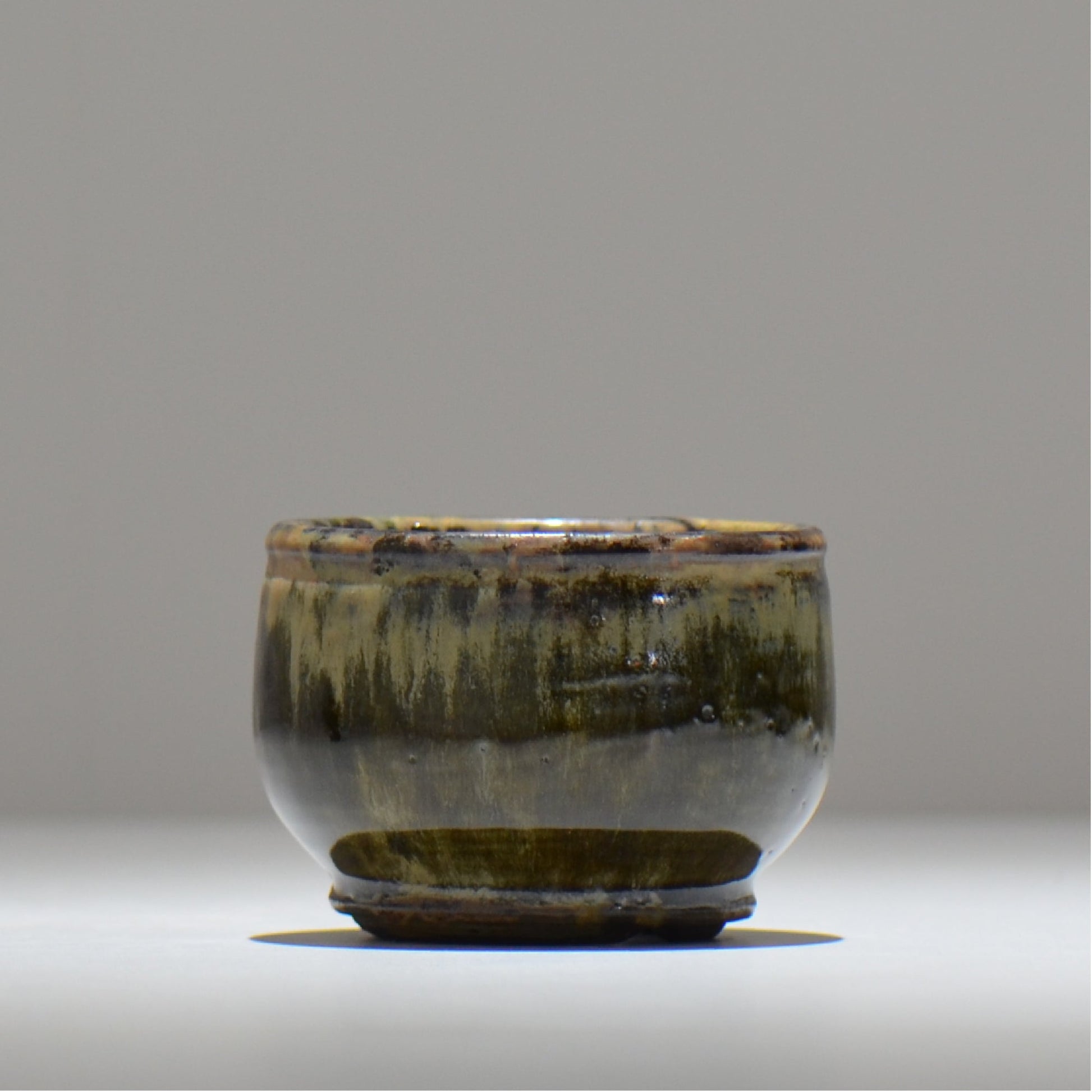 ヒノモトナツミ / 鈍-にび- / hn01_25nibi_s /  約 φ9cm / 植木鉢