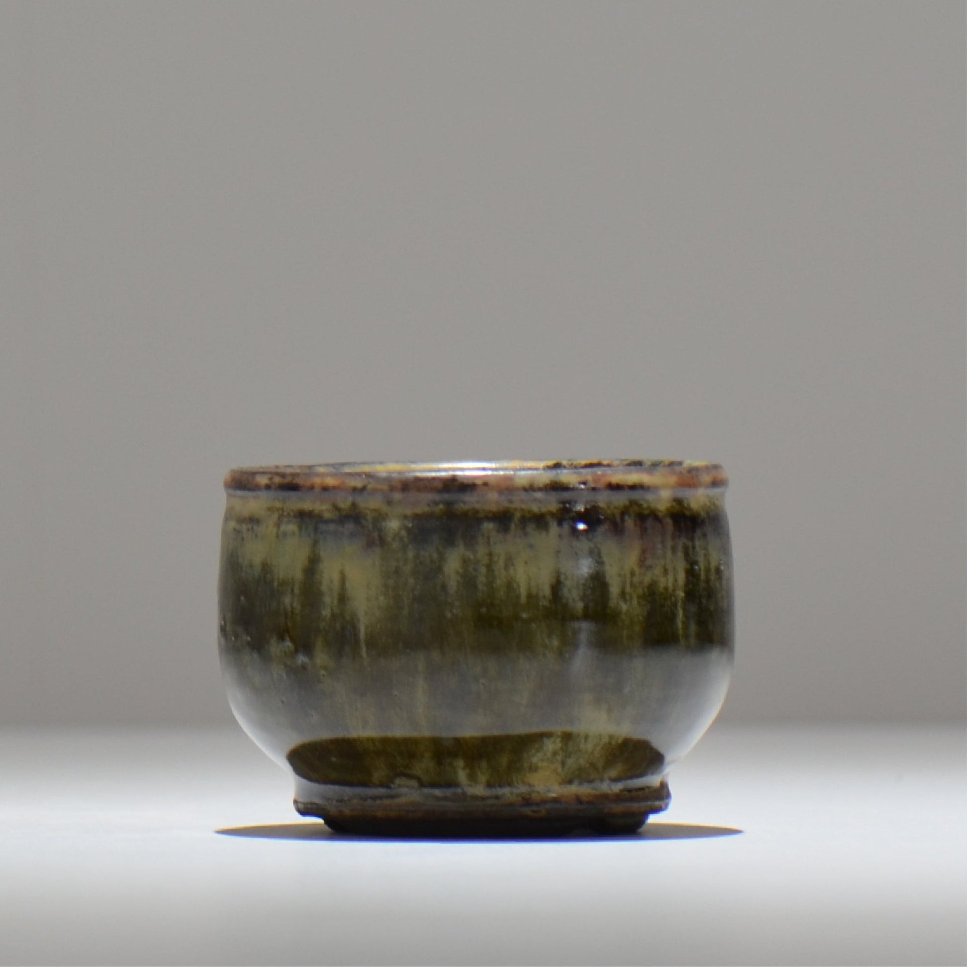 ヒノモトナツミ / 鈍-にび- / hn01_25nibi_s /  約 φ9cm / 植木鉢