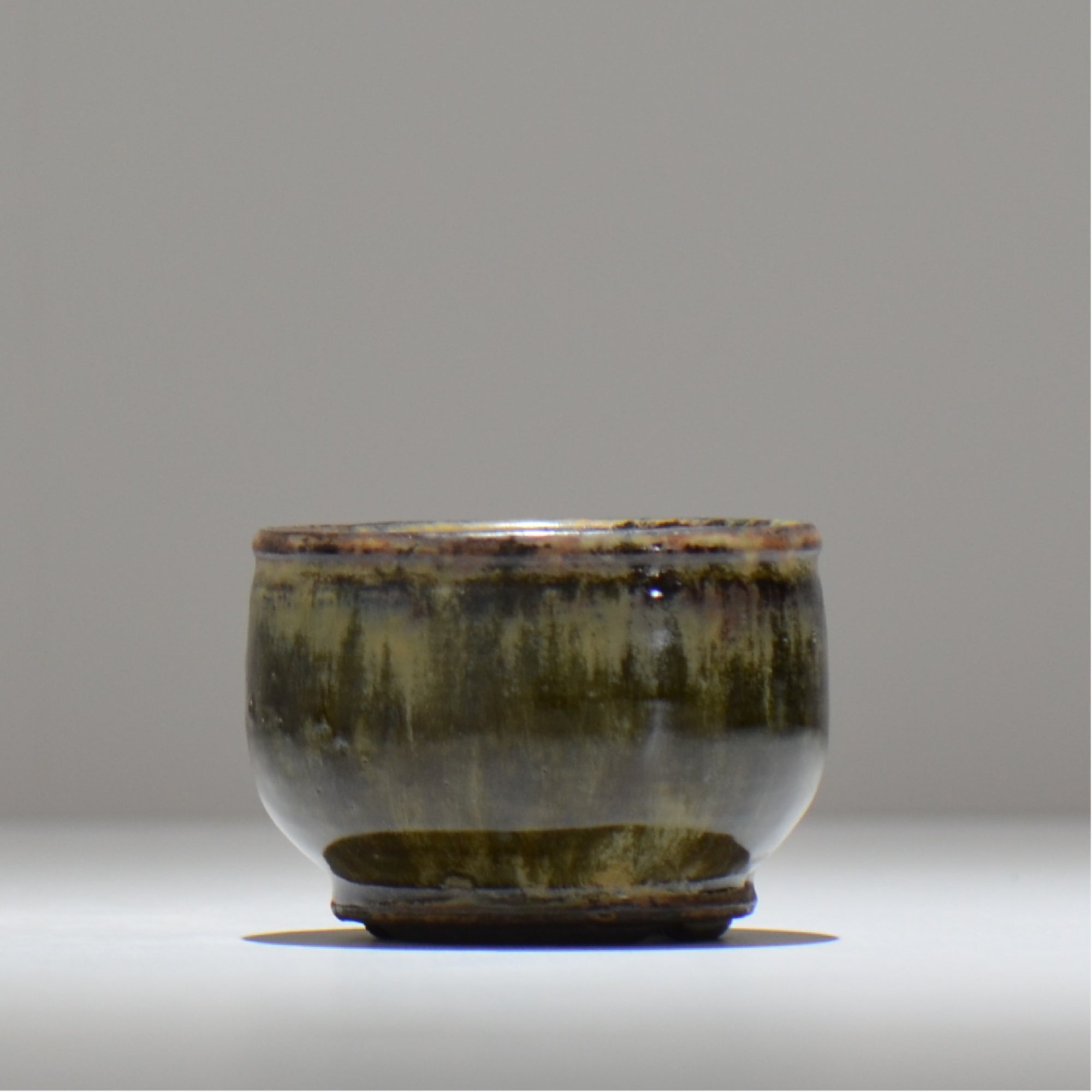 ヒノモトナツミ / 鈍-にび- / hn01_25nibi_s /  約 φ9cm / 植木鉢